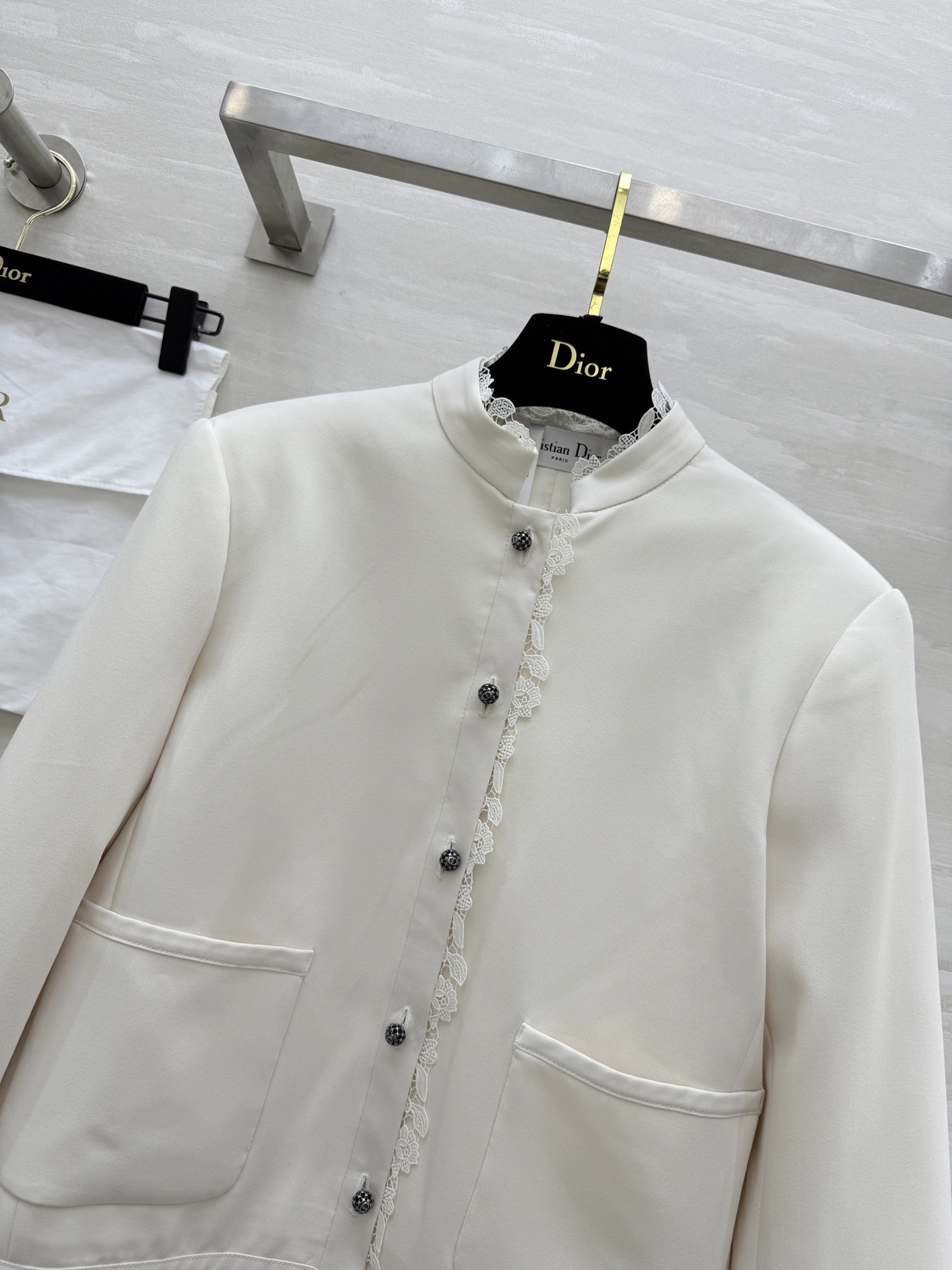 #DIO♡²⁵早秋新款 定制CD扣精致高级 高品质 现货来size：36/38/40（36码肩宽：38，