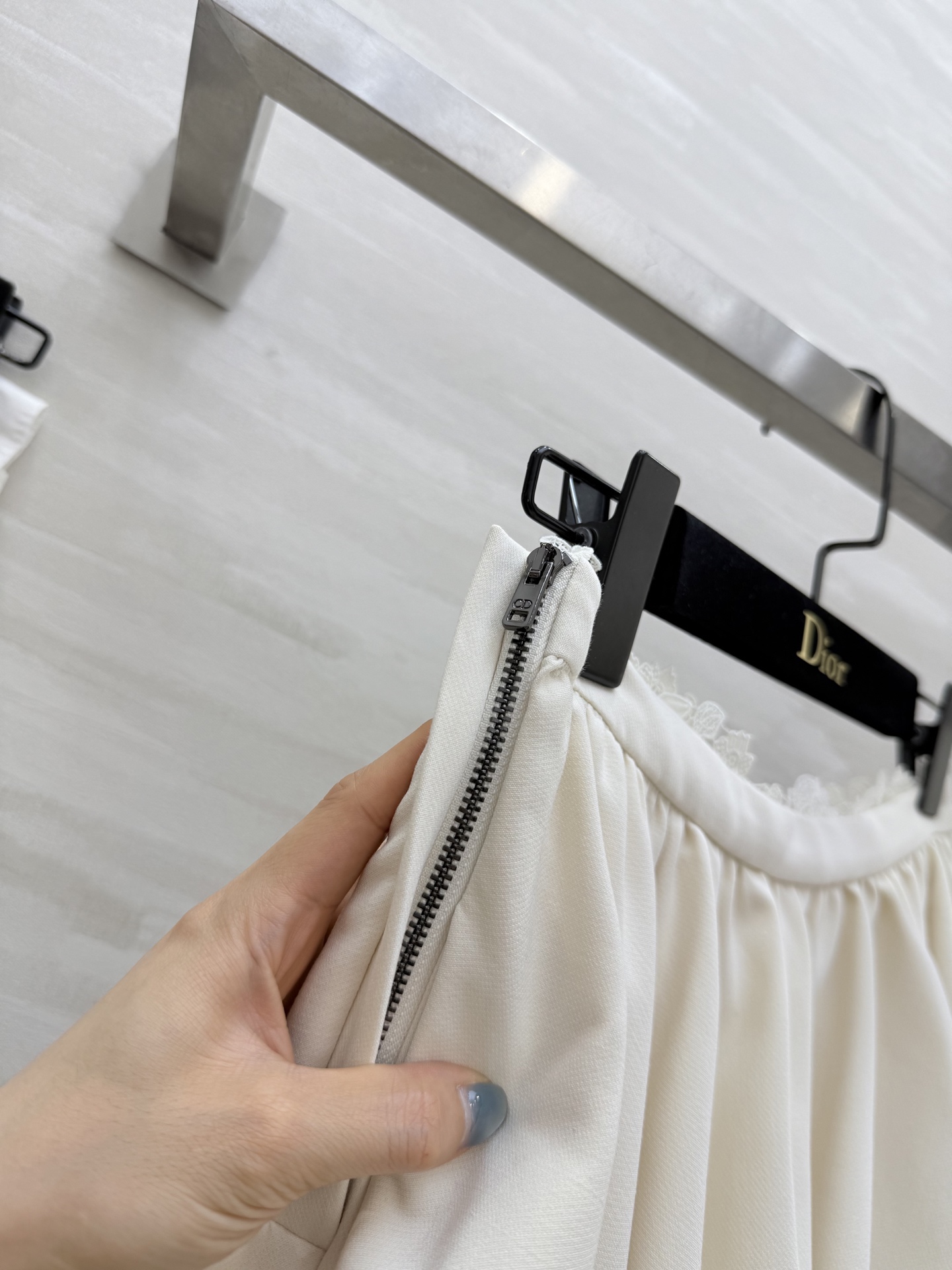 #DIO♡²⁵早秋新款 定制CD扣精致高级 高品质 现货来size：36/38/40（36码肩宽：38，