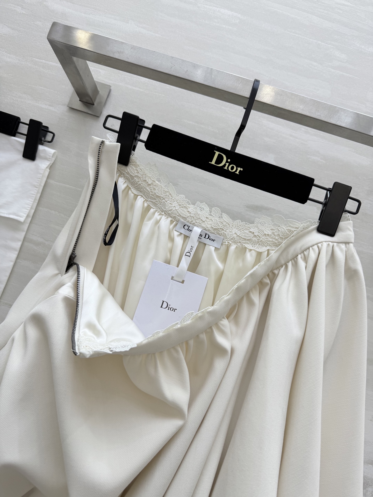 #DIO♡²⁵早秋新款 定制CD扣精致高级 高品质 现货来size：36/38/40（36码肩宽：38，