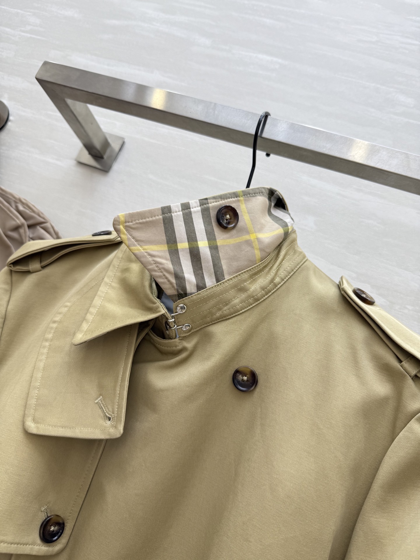 #Burberr♡²⁵早秋限定新款 英伦风 风衣外套 高品质定制 现货首发size：S/M/L（s码肩宽