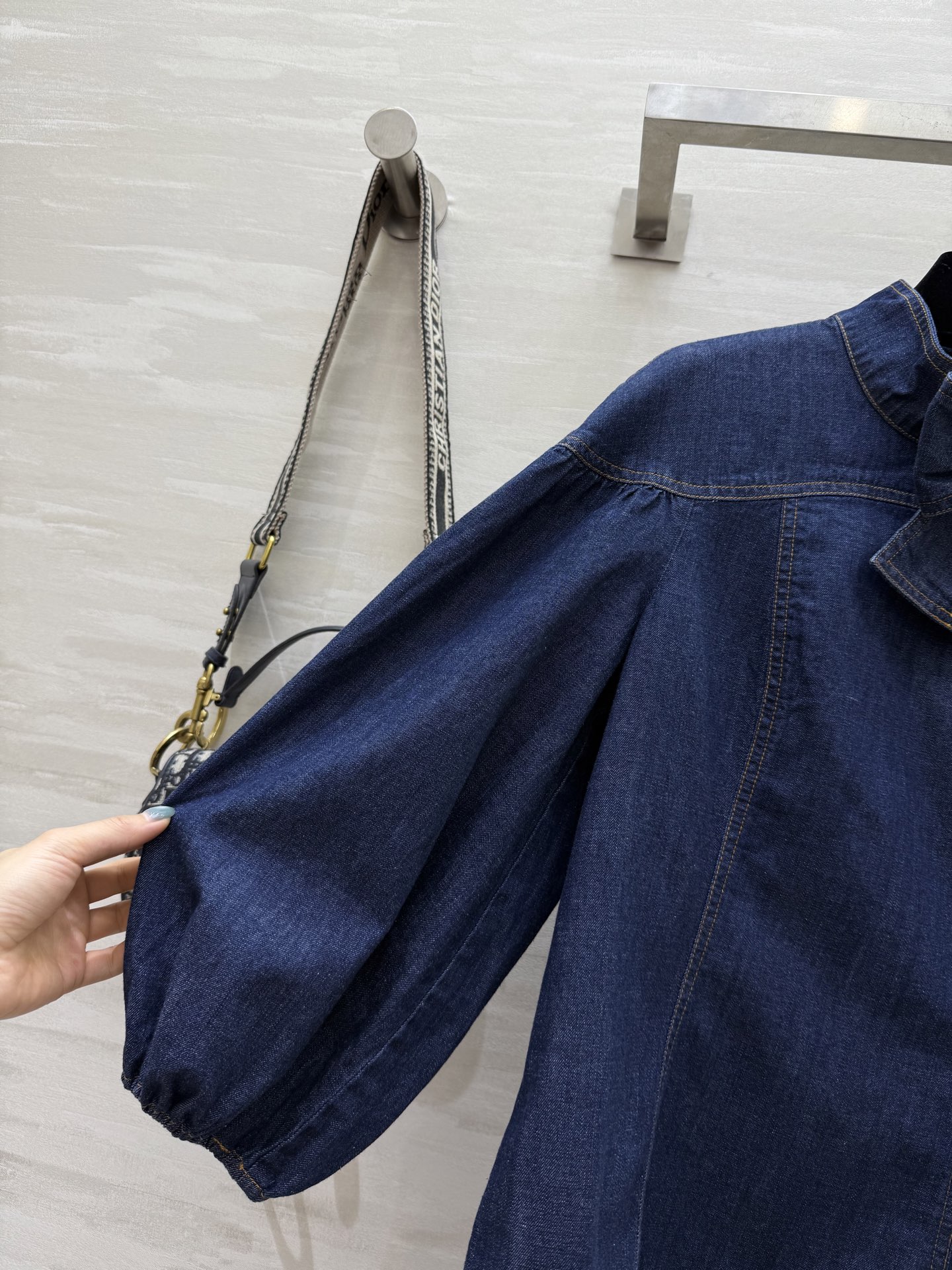 #Zimm♡²⁵早秋新款 蝴蝶结系带牛仔上衣 高品质定制 现货首发size：S/M/L（s码肩宽：50，