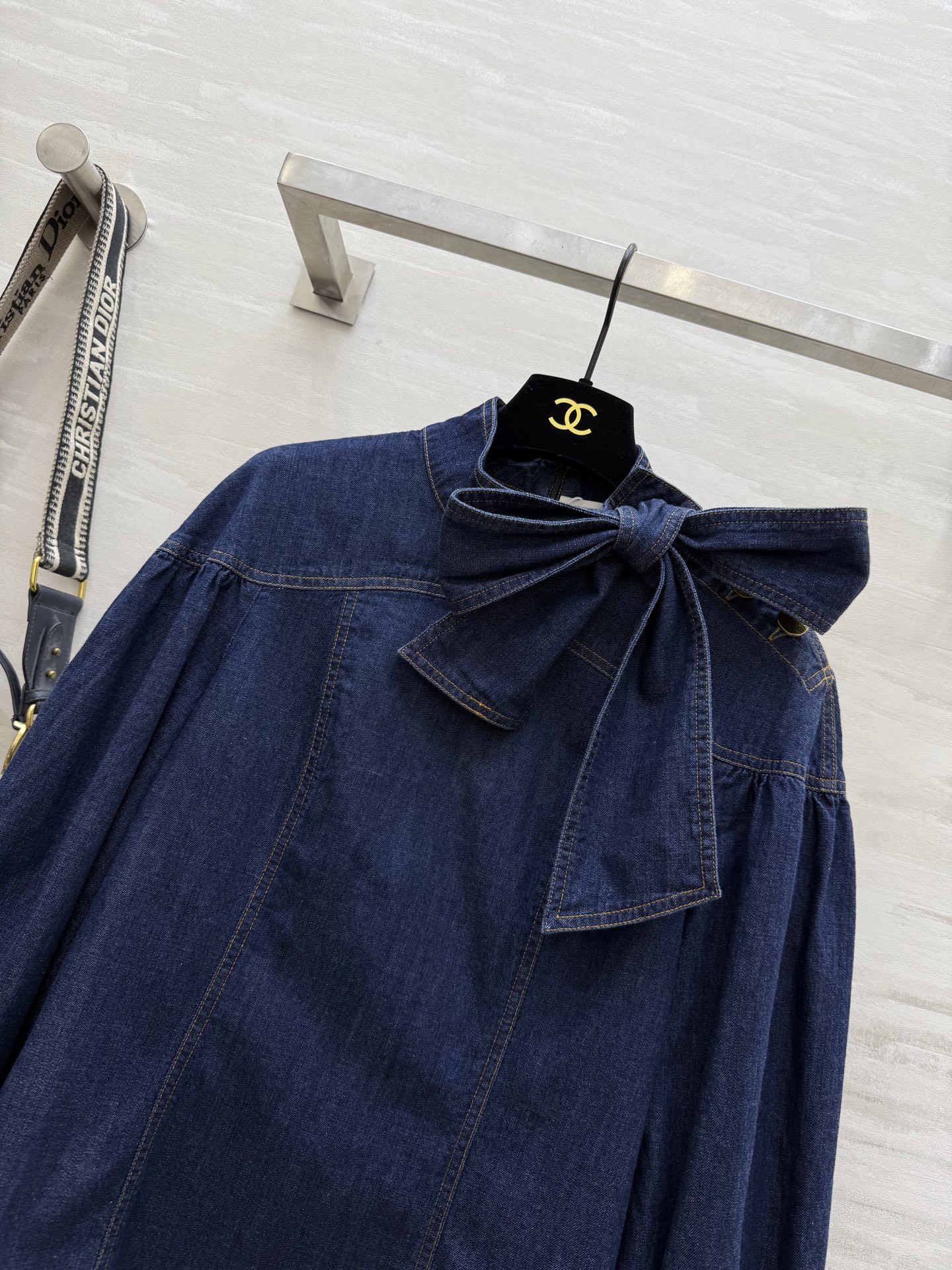 #Zimm♡²⁵早秋新款 蝴蝶结系带牛仔上衣 高品质定制 现货首发size：S/M/L（s码肩宽：50，