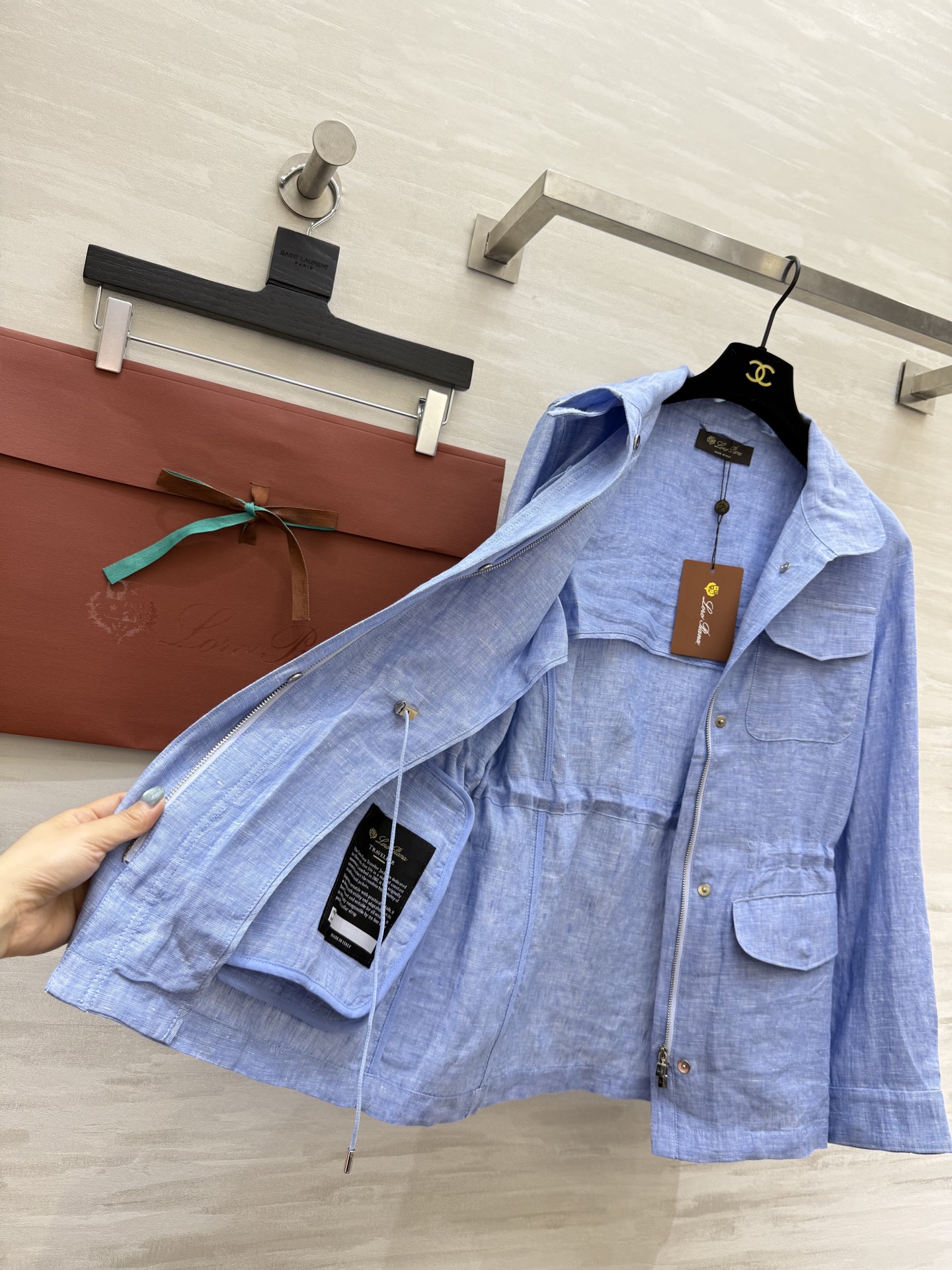 #lP🌹²⁵早秋新款 定制意大利老钱风 轻奢超细亚麻Travelle 女士夹克外套 选用亚麻材质精制而成