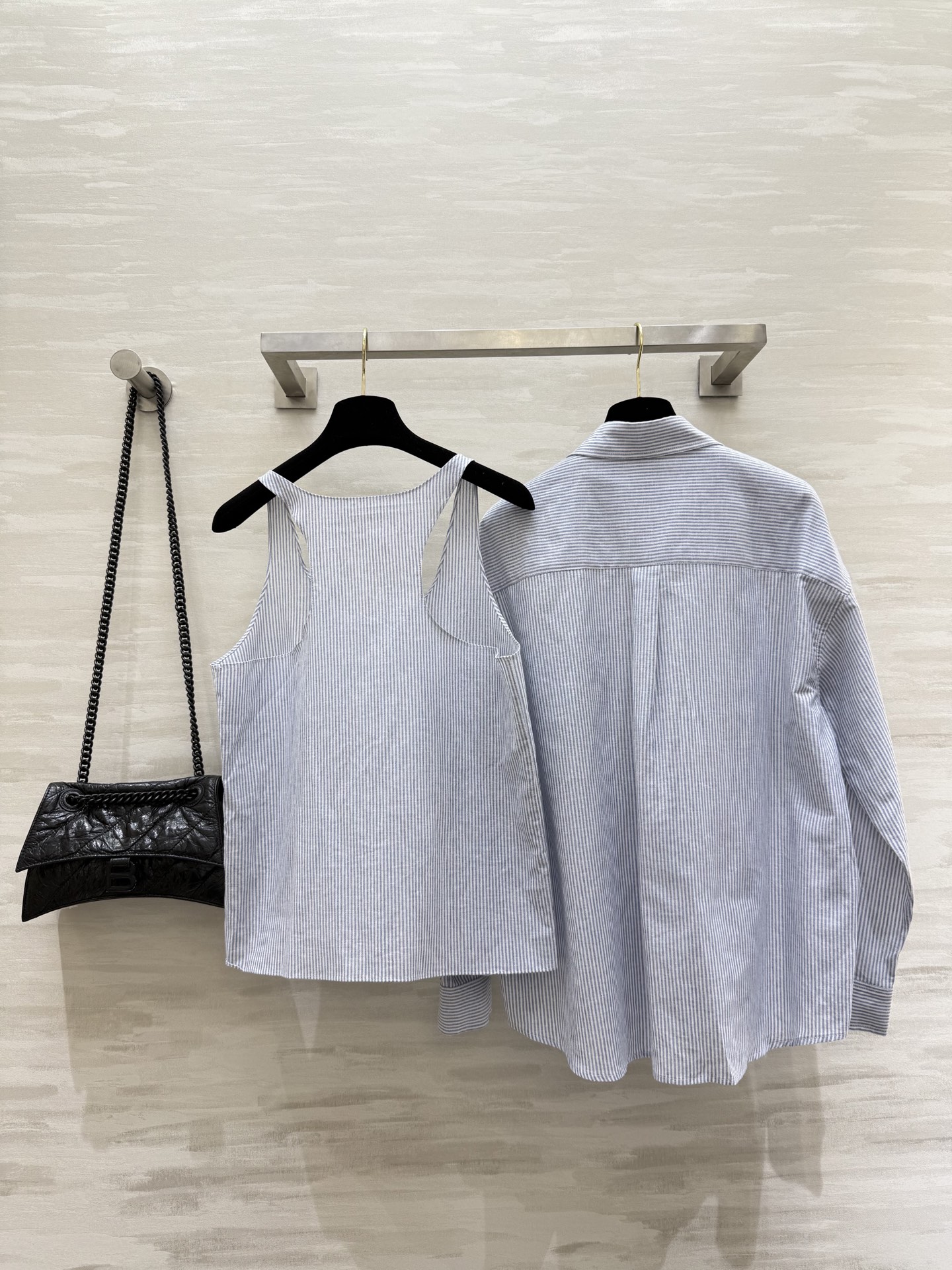 #Loew♡²⁵早秋新款 定织棉麻两件套衬衣 高品质定制 现货首发size：S/M/L（s码背心胸围：8