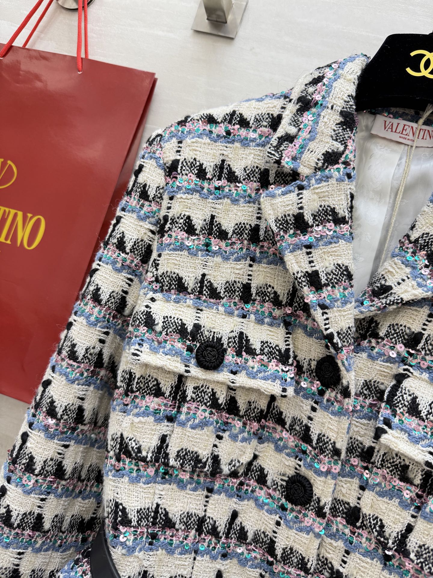 #Valentin♡²⁵秋冬新款 羊毛编织花呢外套 定制腰带精致高级 立体剪裁版型上身非常显瘦显气质 高