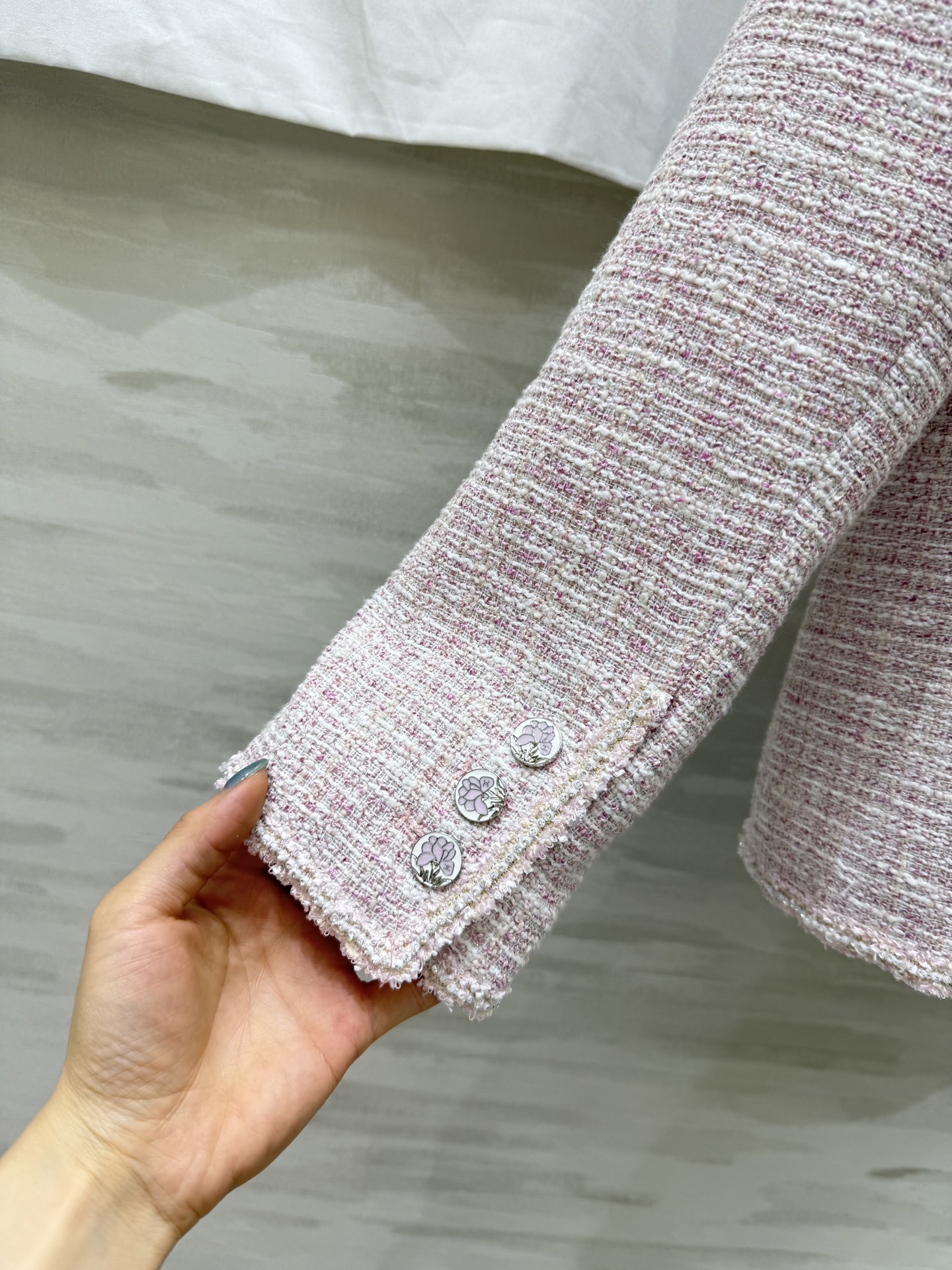 #Chane♡²⁵秋冬新款 羊毛编织花呢外套 开模定制花扣 定制编织面料 高品质 现货来size：36/