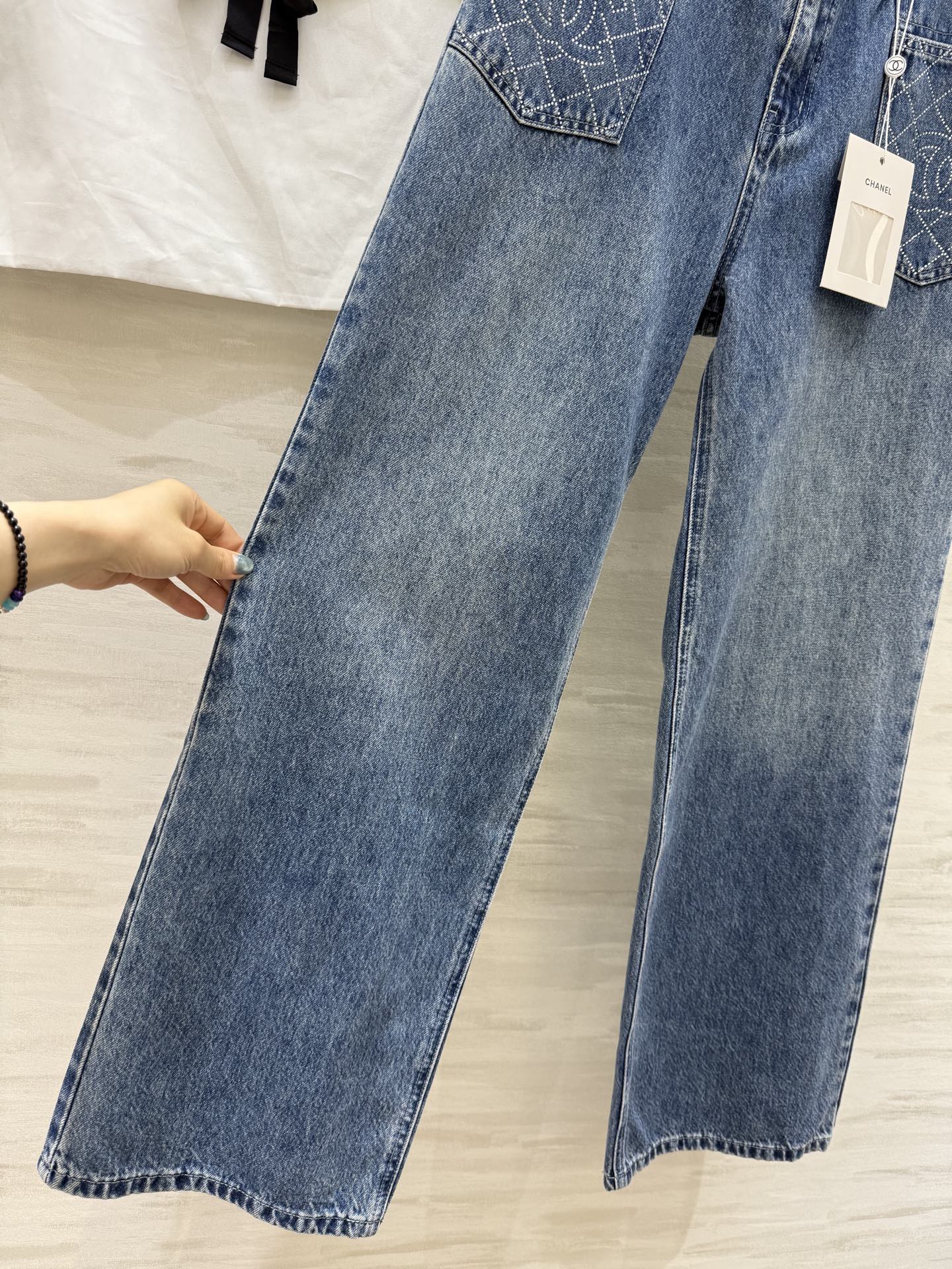 #Chane♡²⁵秋冬新款 小香烫钻牛仔裤 无敌绝绝子的裤型 高温重工烫钻精致高级 高品质 现货来siz