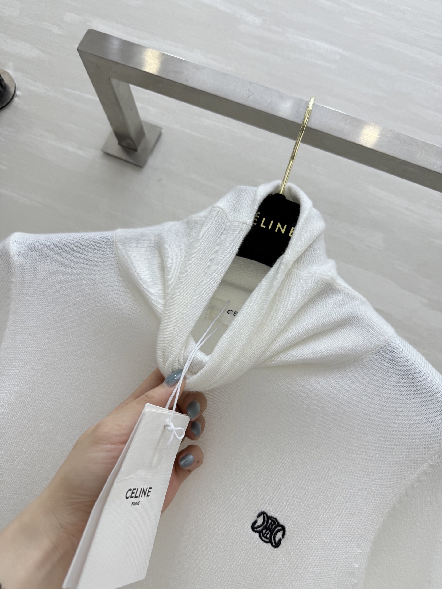 #Celin♡²⁵秋冬新款 logo刺绣🪡羊毛高领打底衫 高品质定制 现货来size：S/M/L（s码弹