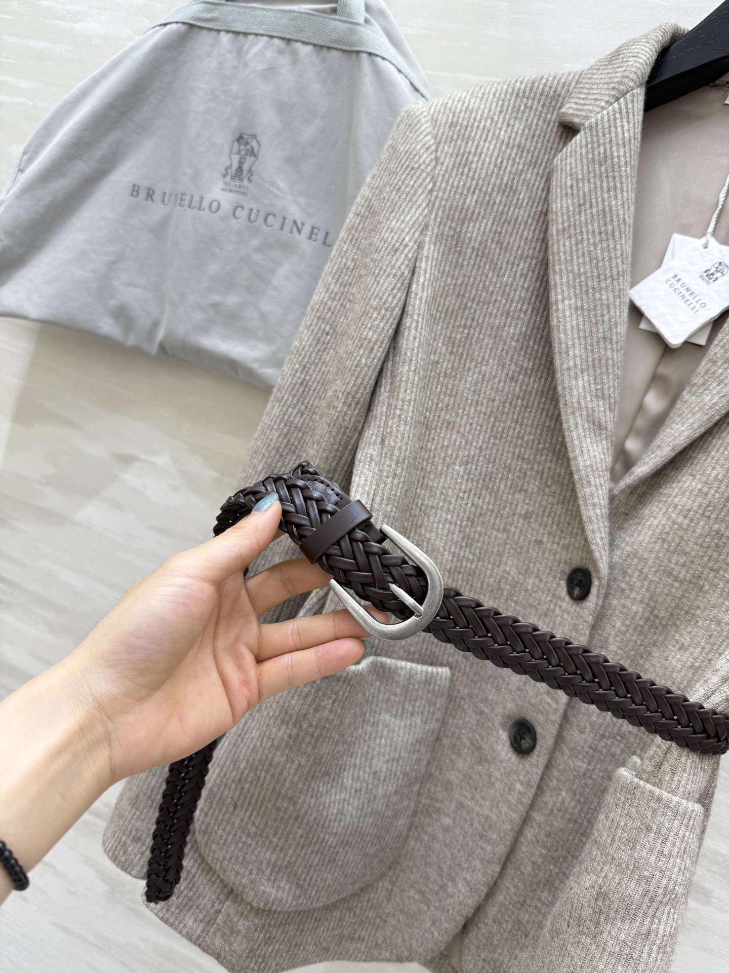 Brunellocucinell♡²⁵秋冬新款 针织🧶西装外套 干练简洁的裁剪让标准但又充满女人味的量感