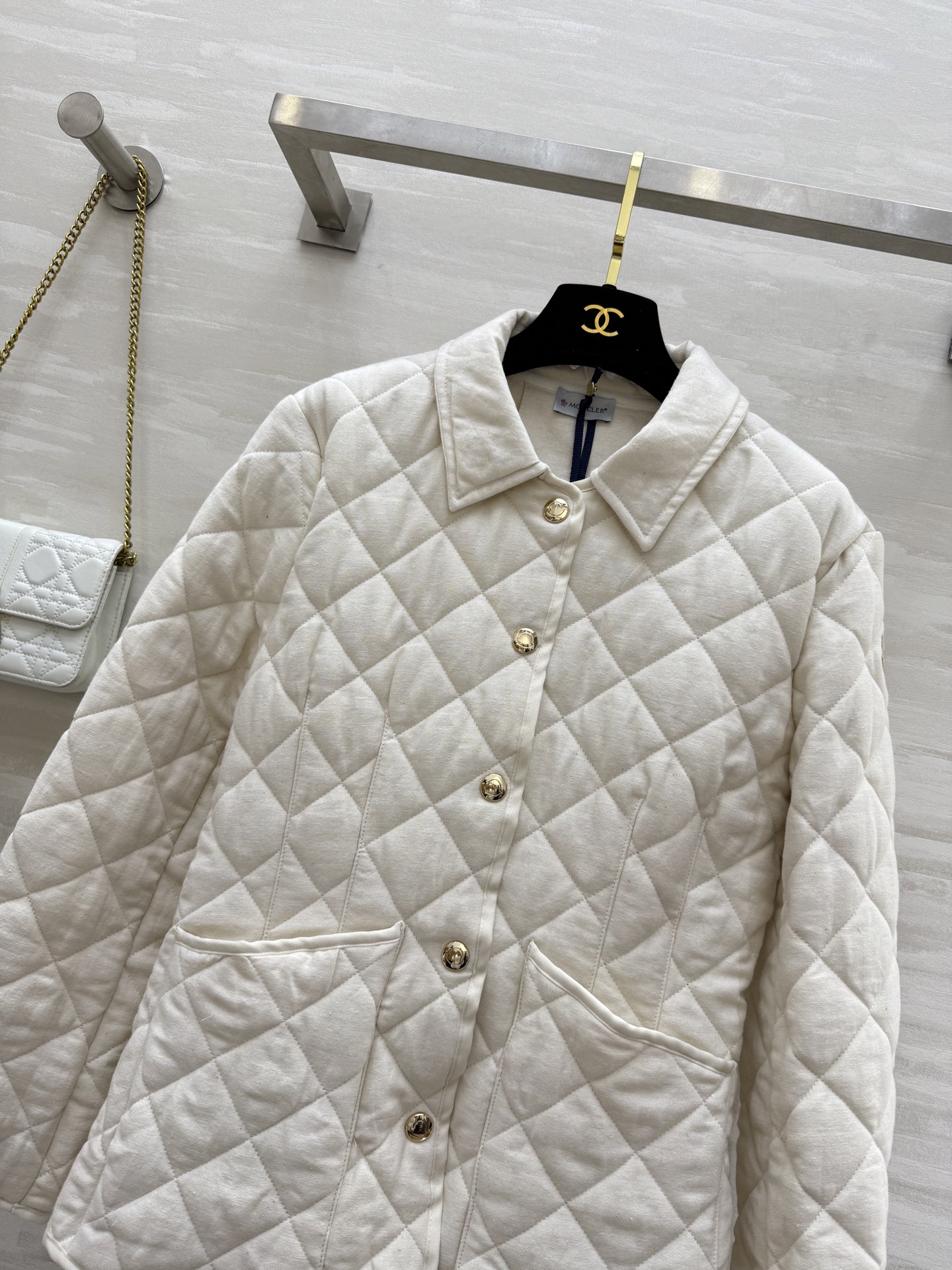 #Moncle♡²⁵秋冬新款 亚麻夹棉外套 开模定制五金纽扣精致高级 老钱风亚麻外层 内里轻薄夹棉保暖舒