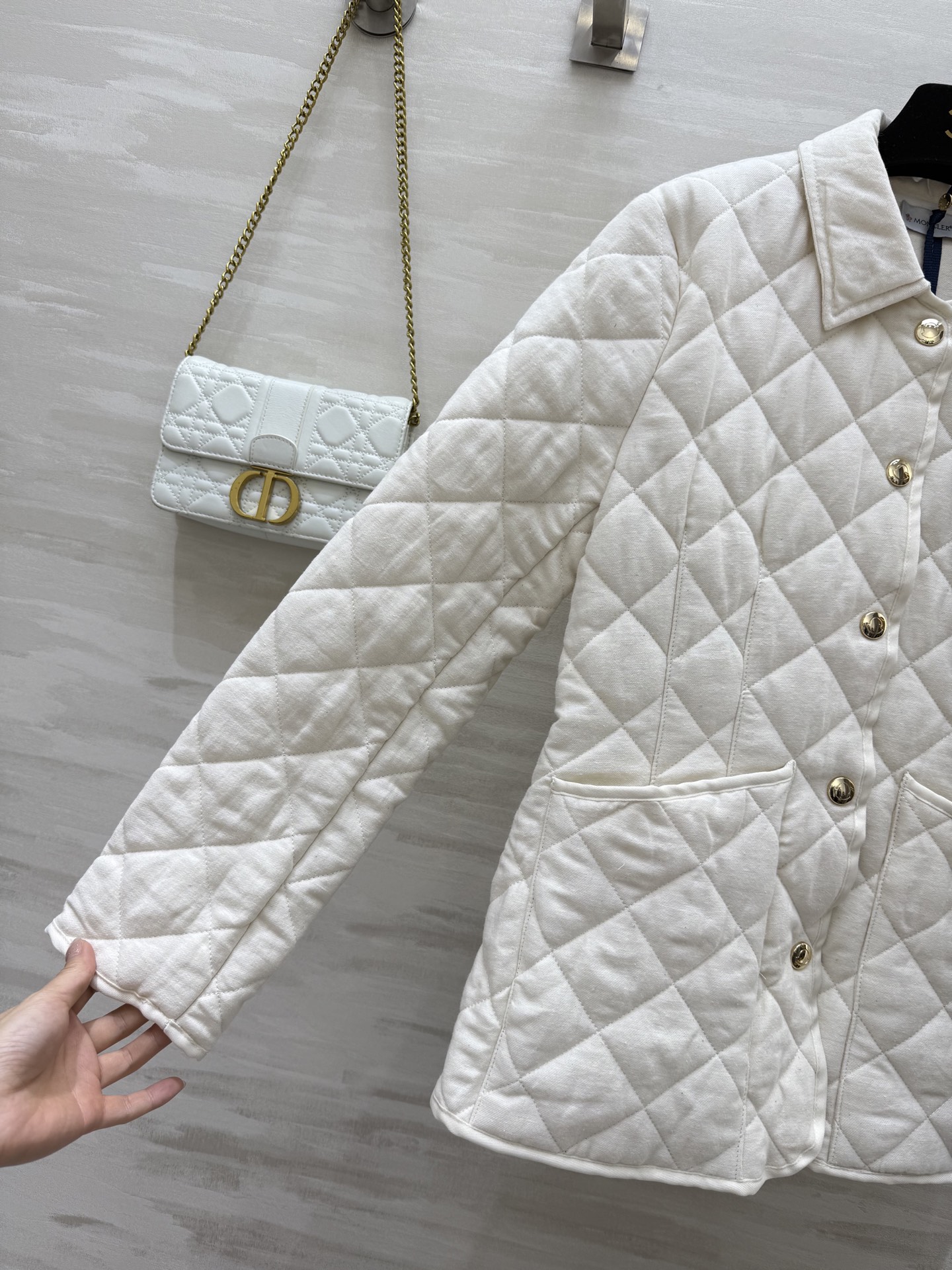 #Moncle♡²⁵秋冬新款 亚麻夹棉外套 开模定制五金纽扣精致高级 老钱风亚麻外层 内里轻薄夹棉保暖舒