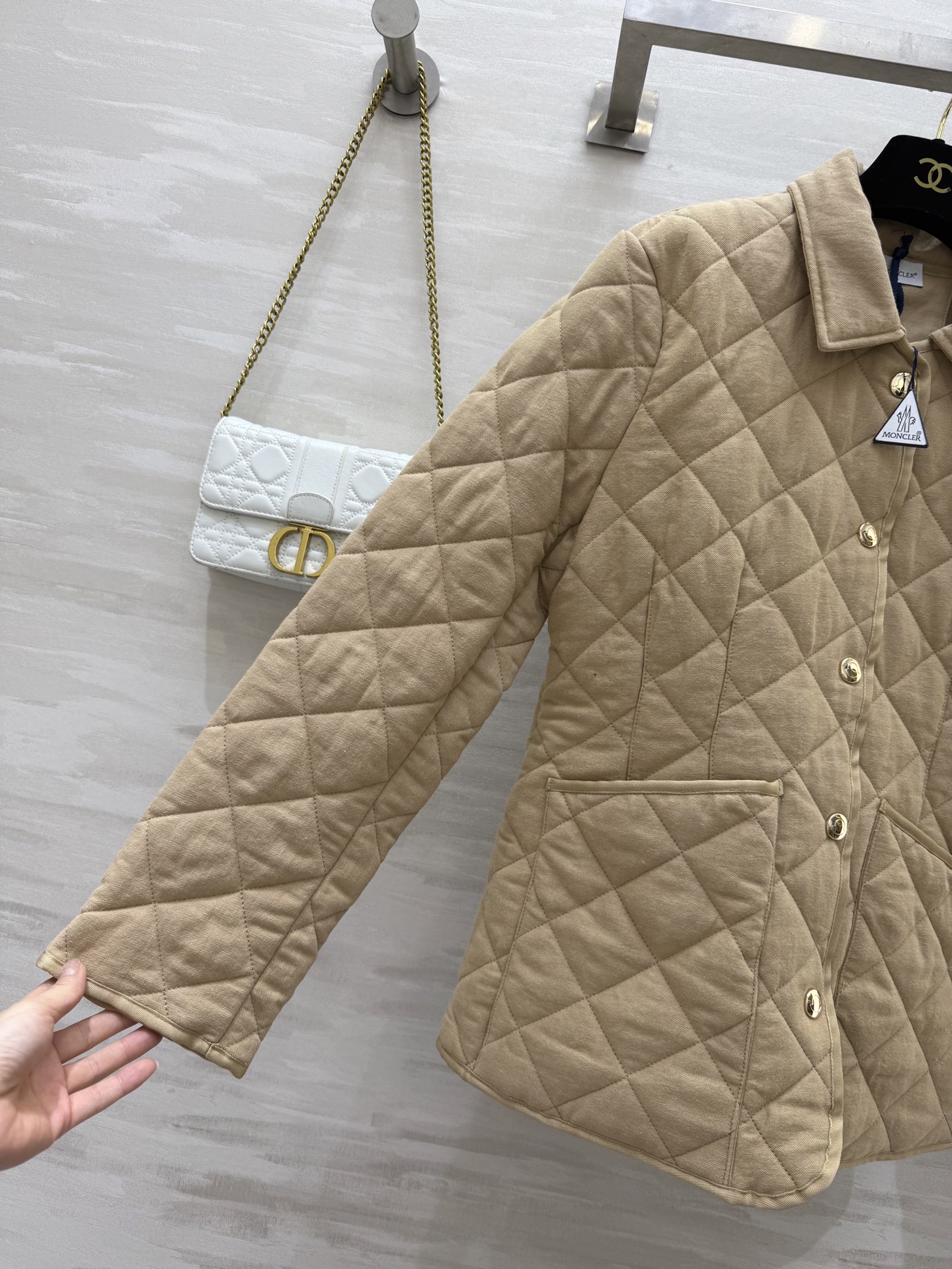 #Moncle♡²⁵秋冬新款 亚麻夹棉外套 开模定制五金纽扣精致高级 老钱风亚麻外层 内里轻薄夹棉保暖舒