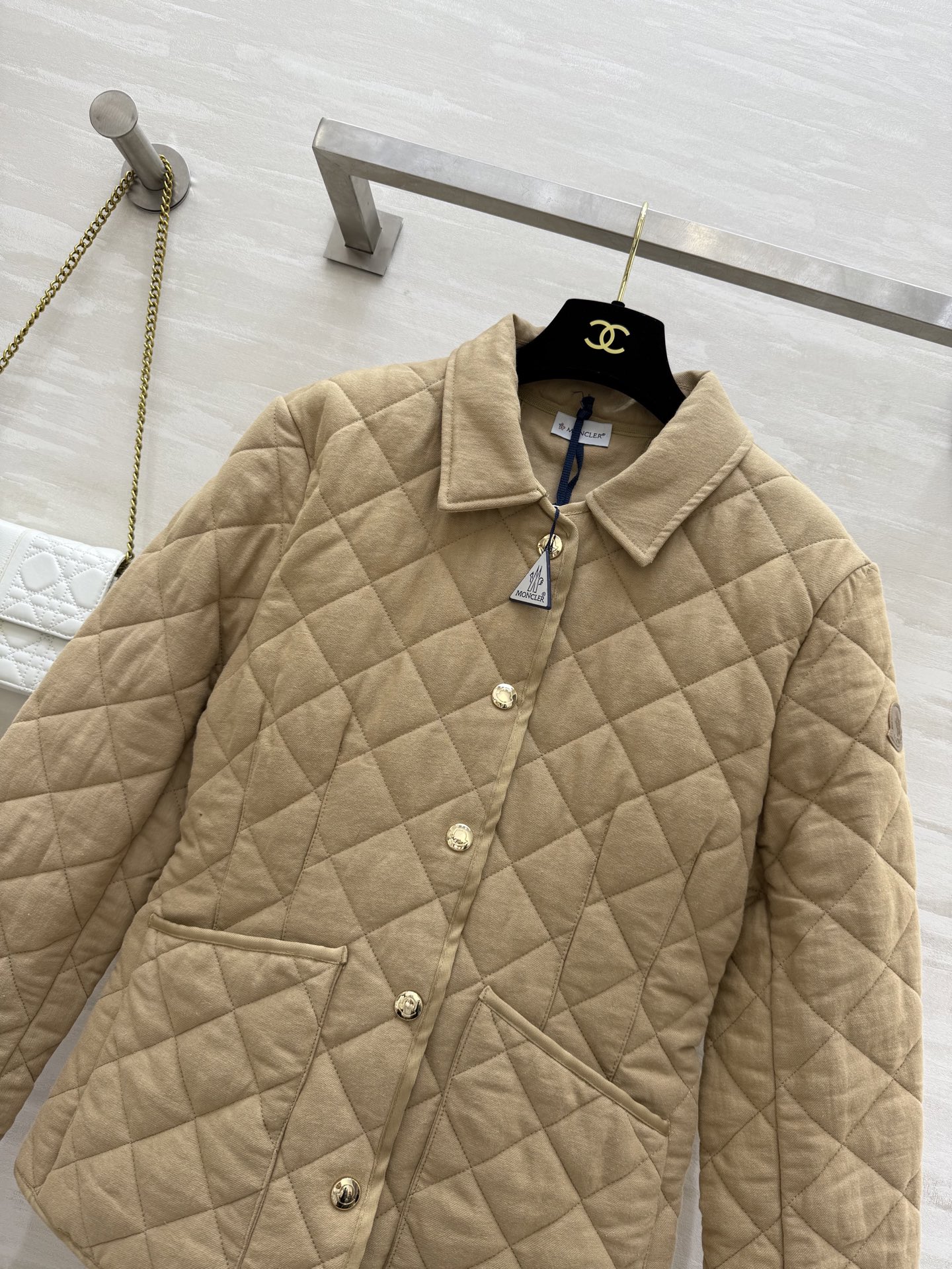 #Moncle♡²⁵秋冬新款 亚麻夹棉外套 开模定制五金纽扣精致高级 老钱风亚麻外层 内里轻薄夹棉保暖舒