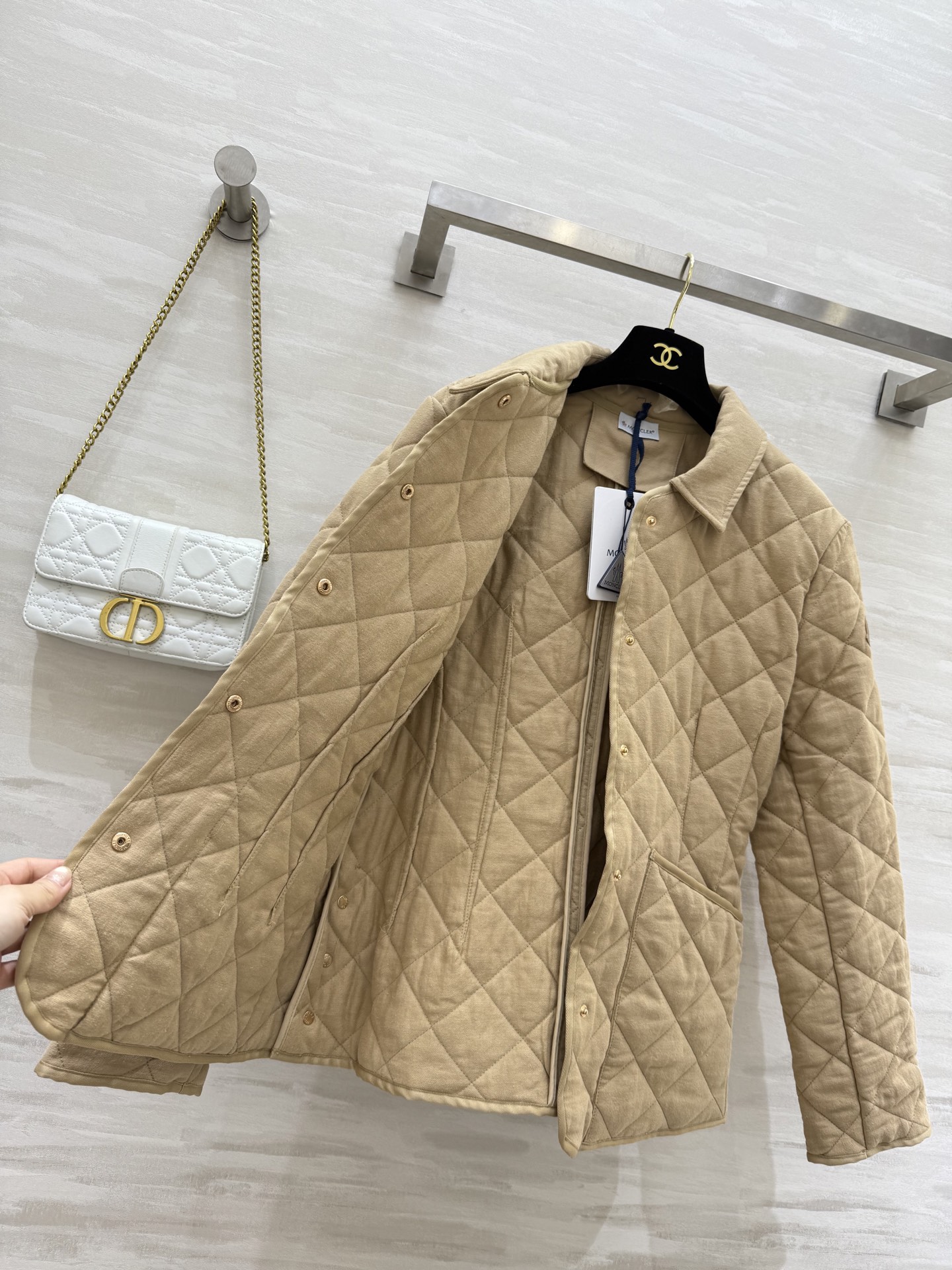 #Moncle♡²⁵秋冬新款 亚麻夹棉外套 开模定制五金纽扣精致高级 老钱风亚麻外层 内里轻薄夹棉保暖舒