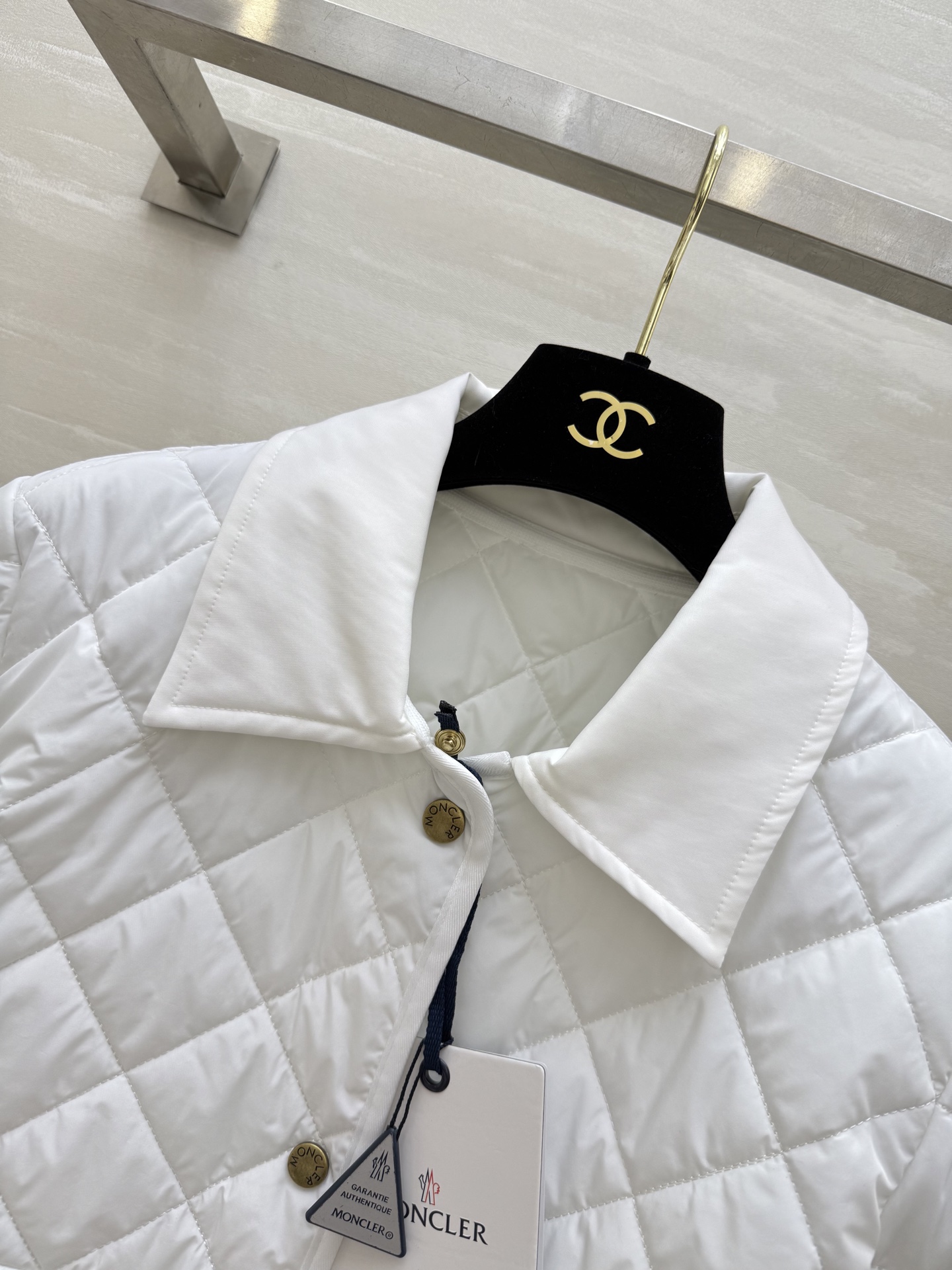 #Moncle♡²⁵秋冬新款 巴恩风短款夹棉外套 轻薄夹棉保暖舒适 高品质定制 现货首发size：S/M