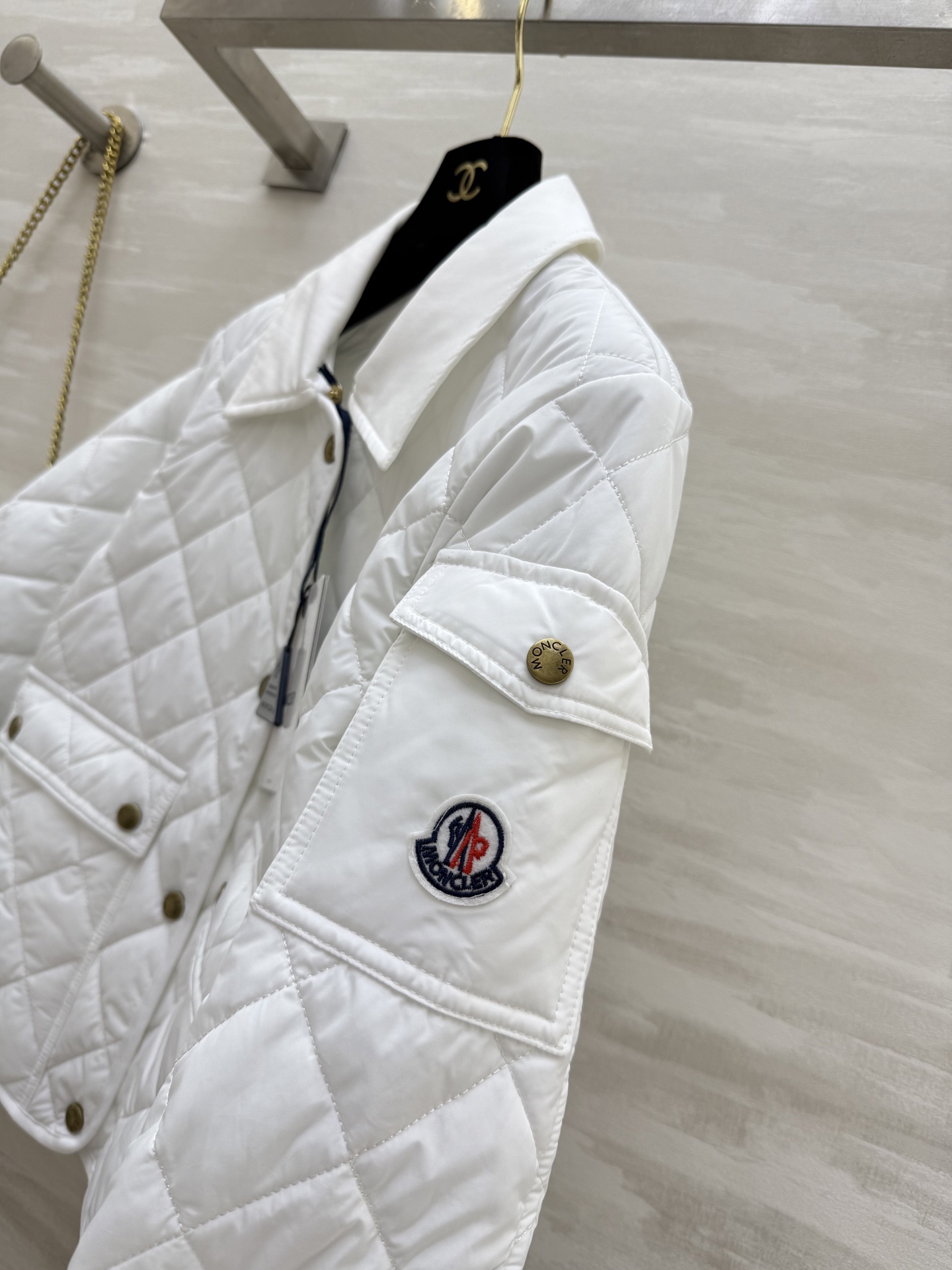 #Moncle♡²⁵秋冬新款 巴恩风短款夹棉外套 轻薄夹棉保暖舒适 高品质定制 现货首发size：S/M