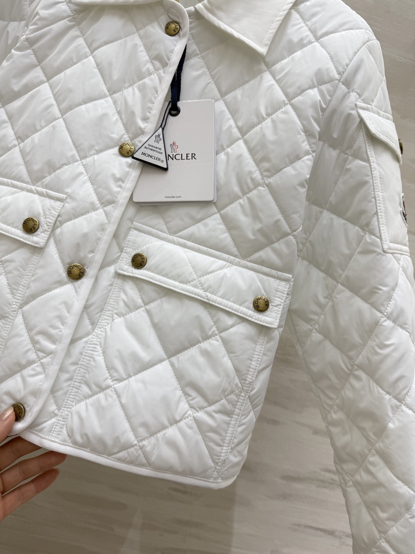 #Moncle♡²⁵秋冬新款 巴恩风短款夹棉外套 轻薄夹棉保暖舒适 高品质定制 现货首发size：S/M