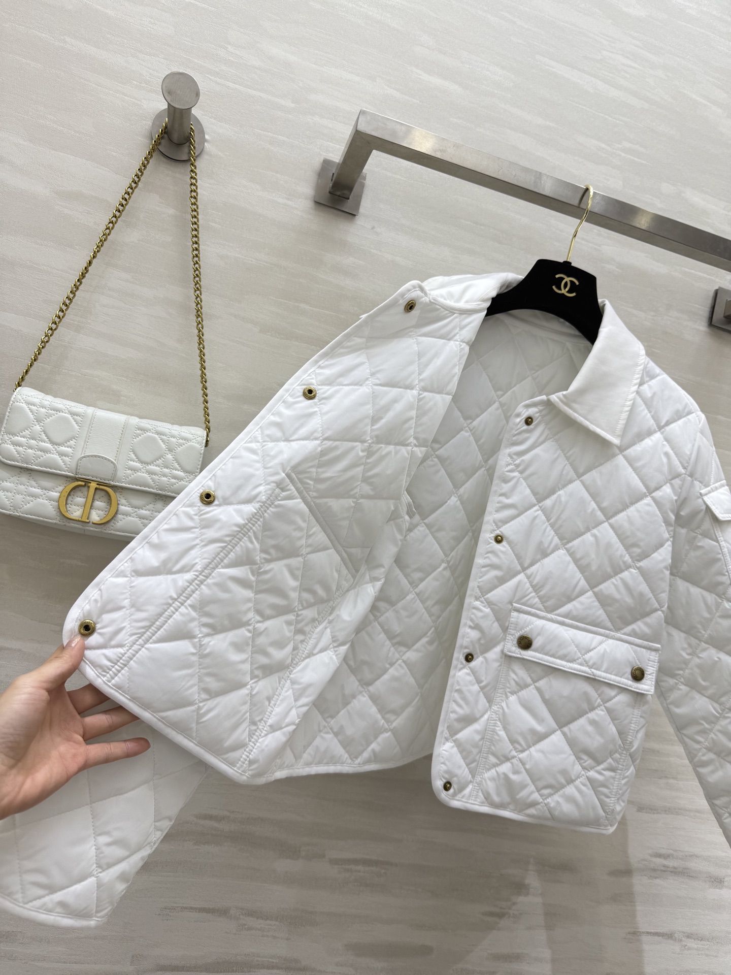 #Moncle♡²⁵秋冬新款 巴恩风短款夹棉外套 轻薄夹棉保暖舒适 高品质定制 现货首发size：S/M