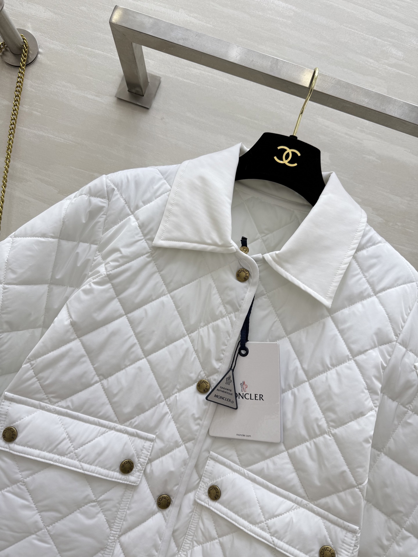 #Moncle♡²⁵秋冬新款 巴恩风短款夹棉外套 轻薄夹棉保暖舒适 高品质定制 现货首发size：S/M