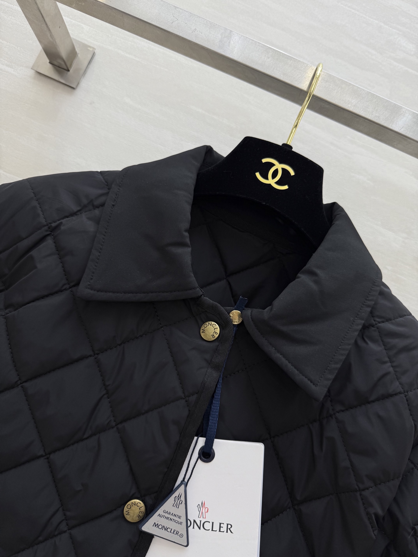 #Moncle♡²⁵秋冬新款 巴恩风短款夹棉外套 轻薄夹棉保暖舒适 高品质定制 现货首发size：S/M