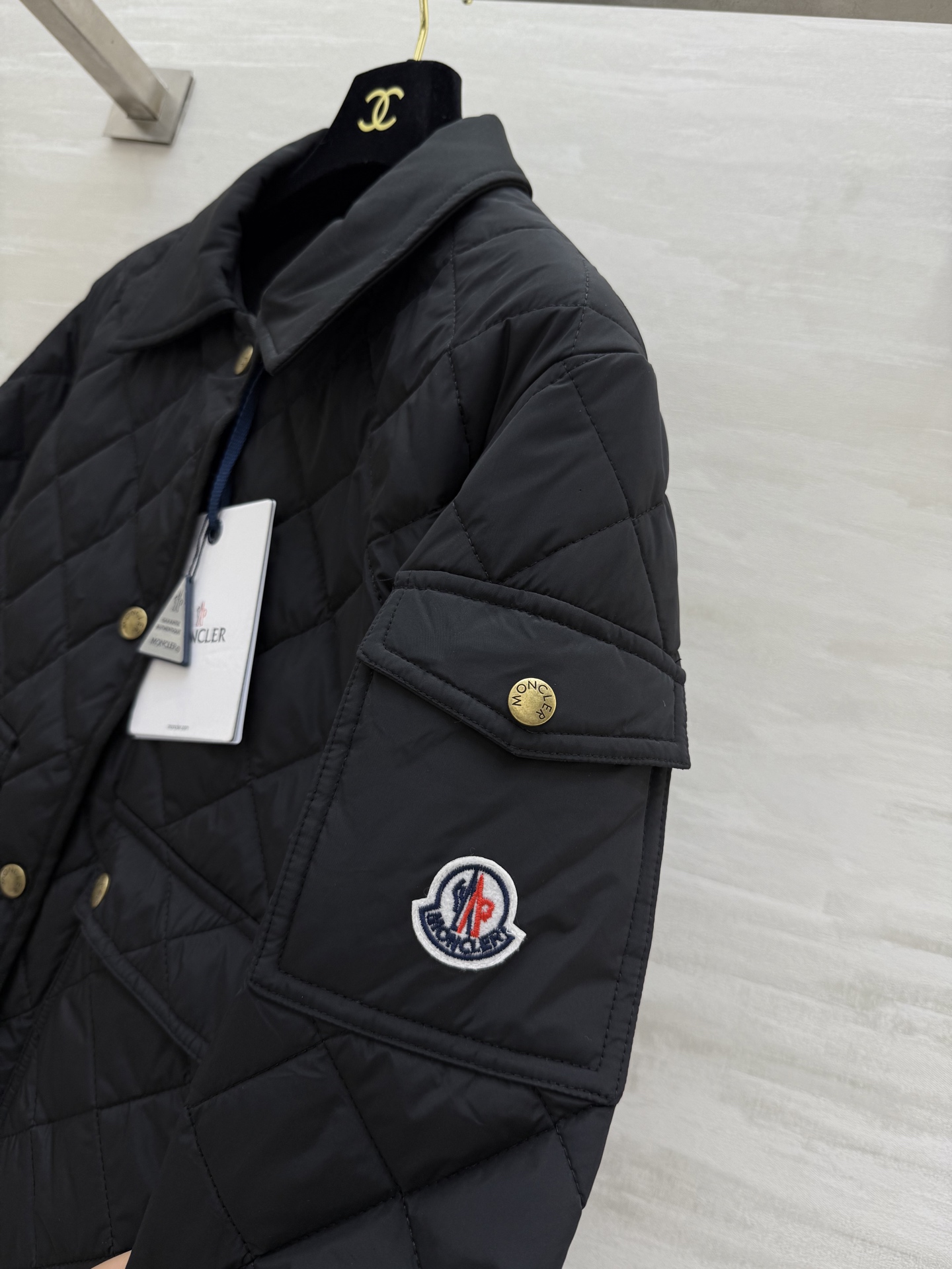 #Moncle♡²⁵秋冬新款 巴恩风短款夹棉外套 轻薄夹棉保暖舒适 高品质定制 现货首发size：S/M