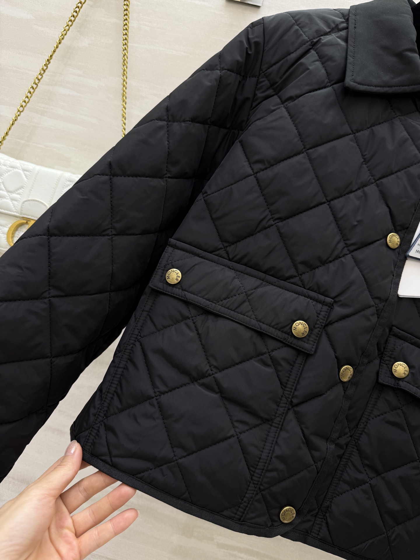 #Moncle♡²⁵秋冬新款 巴恩风短款夹棉外套 轻薄夹棉保暖舒适 高品质定制 现货首发size：S/M