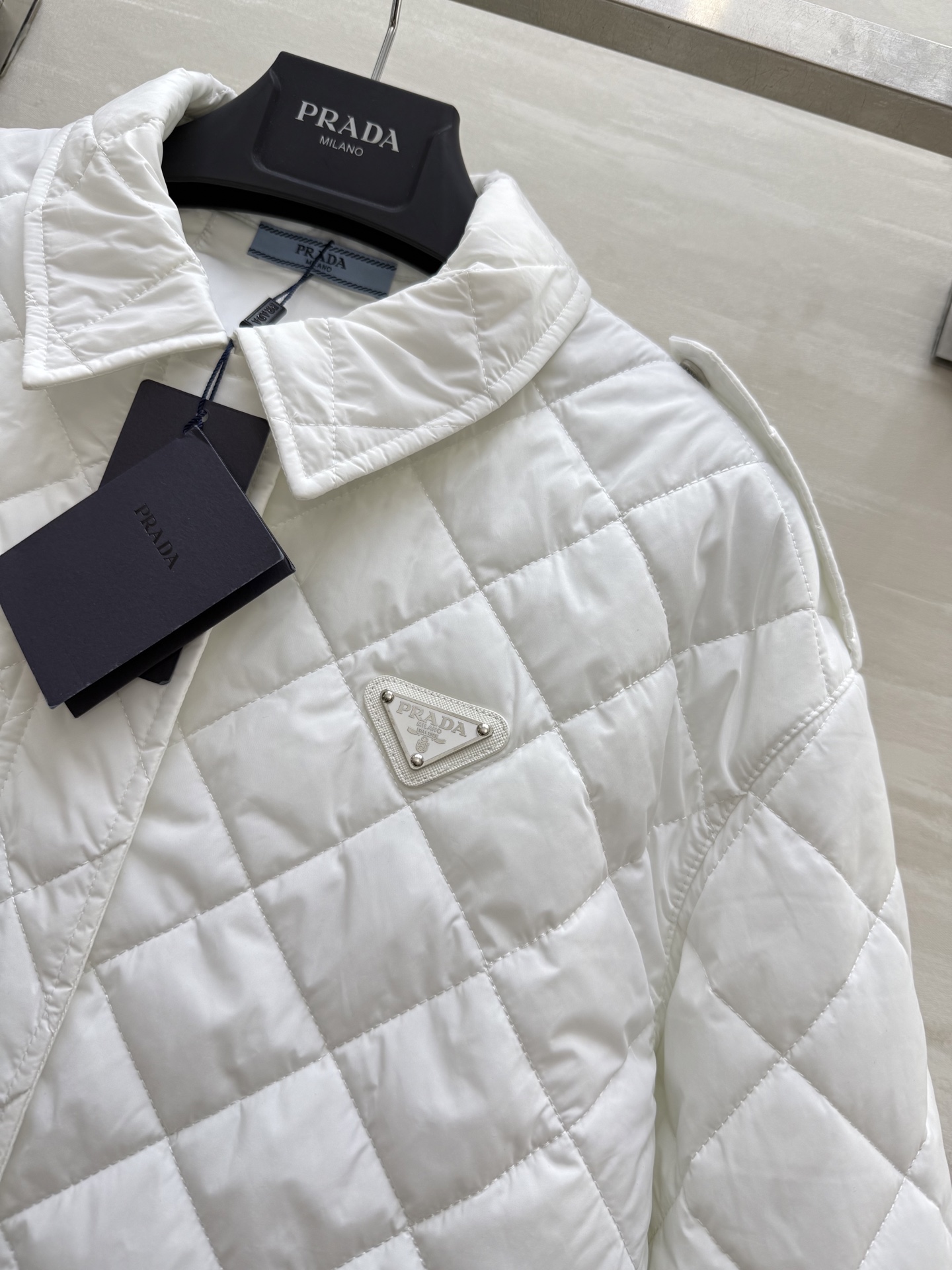 #Prad♡²⁵秋冬新款 菱格短款棉服 高品质定制 现货首发size：S/M/L（s码胸围：100，衣长