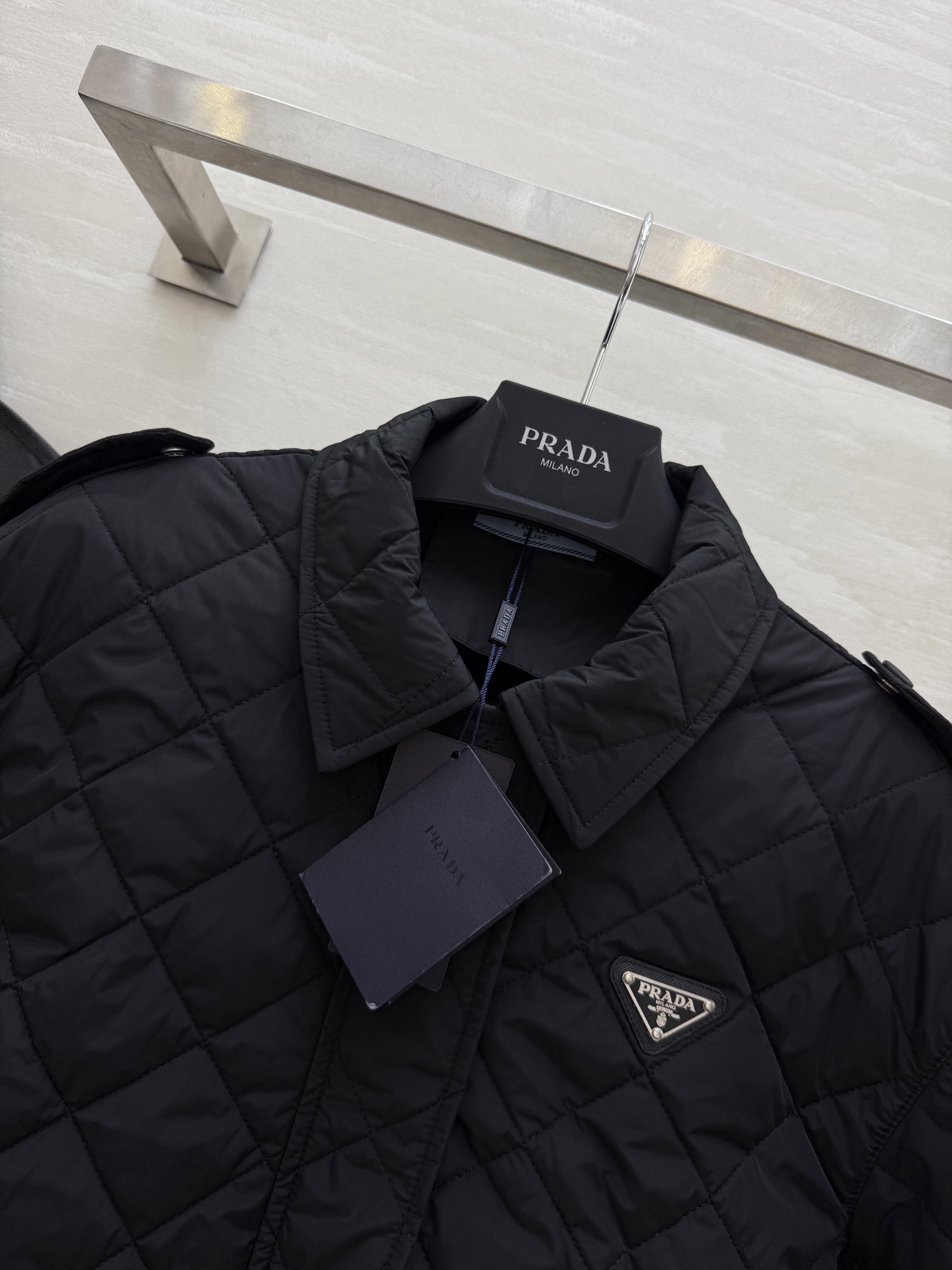 #Prad♡²⁵秋冬新款 菱格短款棉服 高品质定制 现货首发size：S/M/L（s码胸围：100，衣长