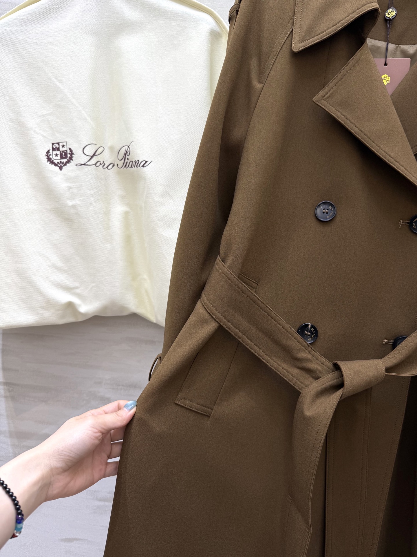 #lP🌹²⁵秋冬新款 极简绑带收腰翻领长款风衣外套 高品质定制 现货首发size：S/M/L/XL（M码