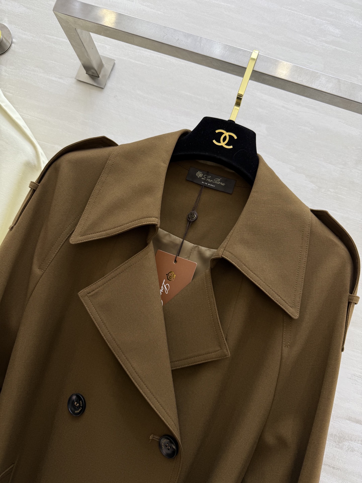 #lP🌹²⁵秋冬新款 极简绑带收腰翻领长款风衣外套 高品质定制 现货首发size：S/M/L/XL（M码