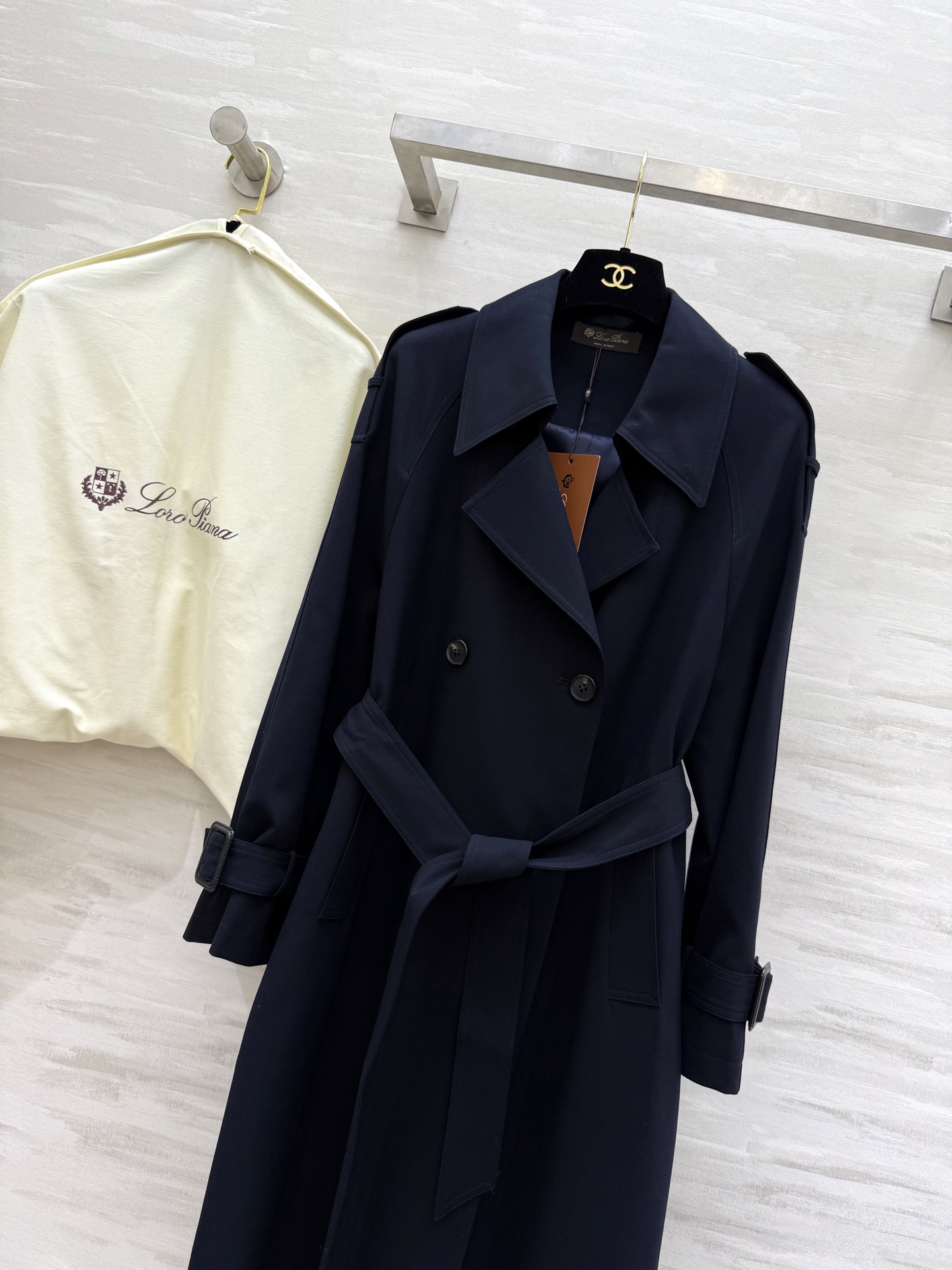 #lP🌹²⁵秋冬新款 极简绑带收腰翻领长款风衣外套 高品质定制 现货首发size：S/M/L/XL（M码