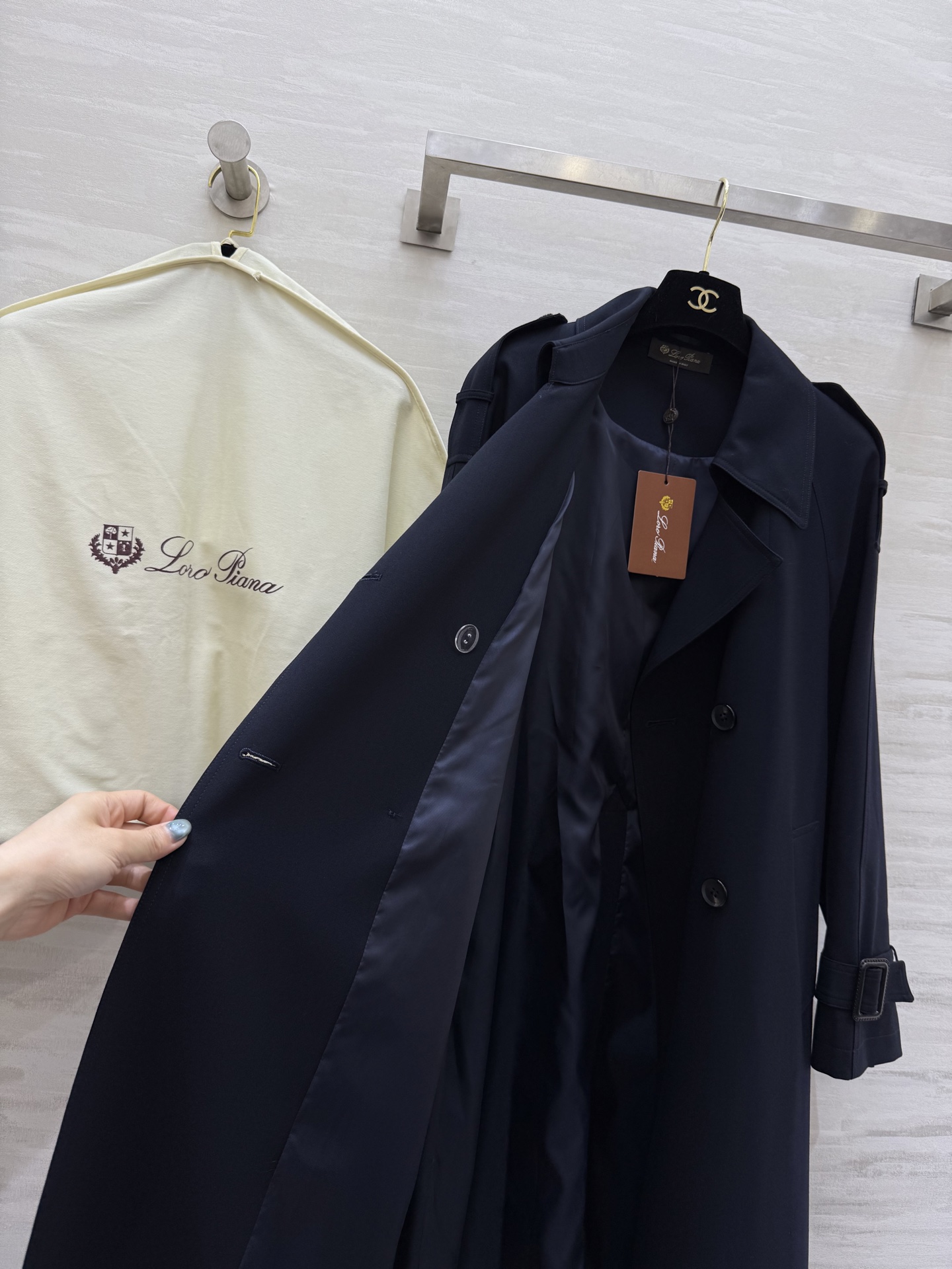 #lP🌹²⁵秋冬新款 极简绑带收腰翻领长款风衣外套 高品质定制 现货首发size：S/M/L/XL（M码