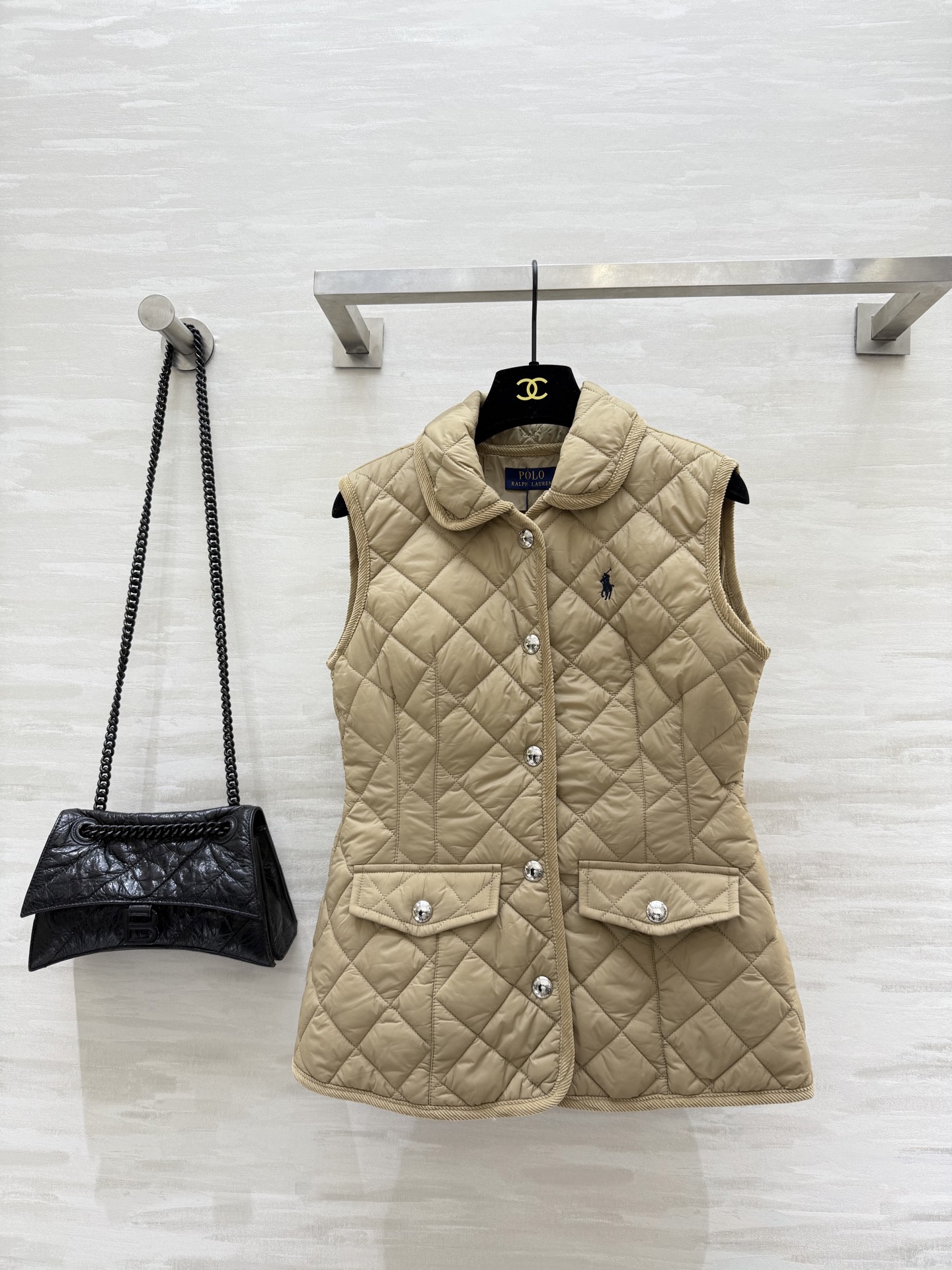 NO:517453,#Laurent's new autumn and winter style diamond cotton vest, high-quality customization, spot first-time sizeS/M/L (size s bust 86, 58 length),,alexander wang19860909#拉夫劳伦秋冬新款 菱格棉服马甲 高品质定制 现货首发sizeS/M/L（s码胸围86,衣长58）,,alexander wang,Women's clothing