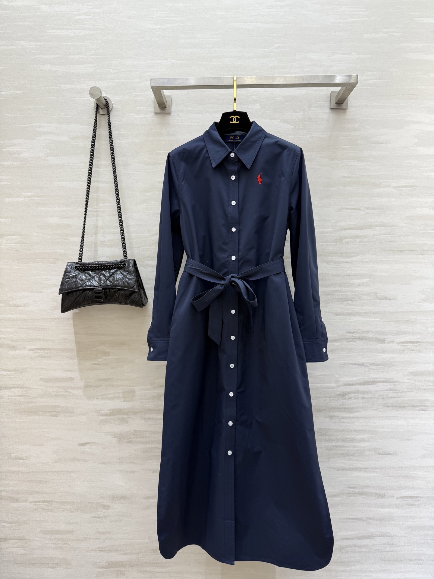 NO:517482,#Laurent's new early autumn style lapel shirt dress, high quality customization, spot first-time sizeS/M/L/XL (M size shoulder width 37, bust 96, skirt length 122), skirts, alexander wang19860909#拉夫劳伦早秋新款 翻领式衬衣裙 高品质定制 现货首发sizeS/M/L/XL（M码肩宽37,胸围96,裙长122）,,skirts,alexander wang,Women's clothing