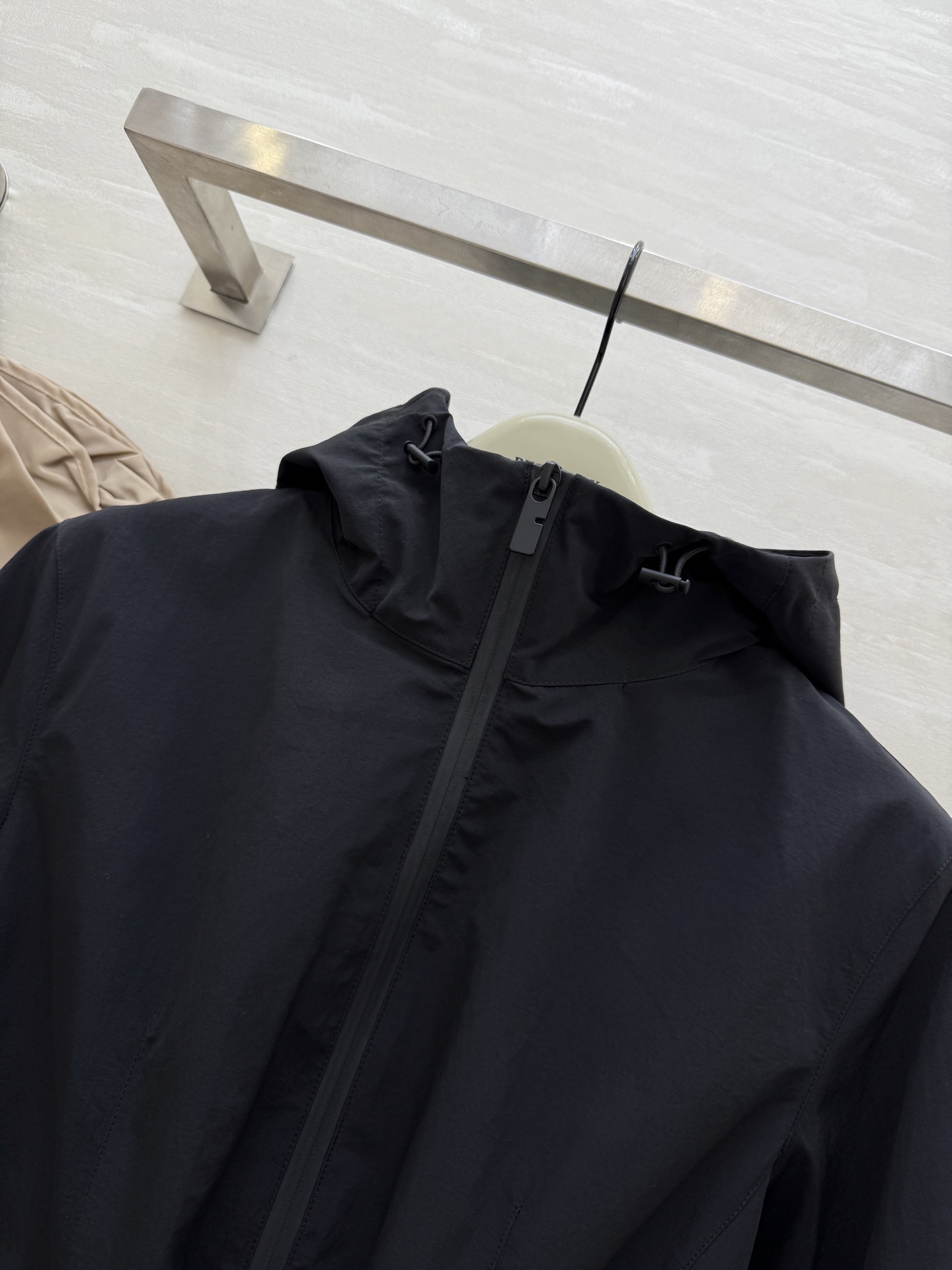 #Burberr♡²⁵秋冬新款 极简连帽收腰中长款外套 高品质定制 现货首发uk：4/6/8/10/12