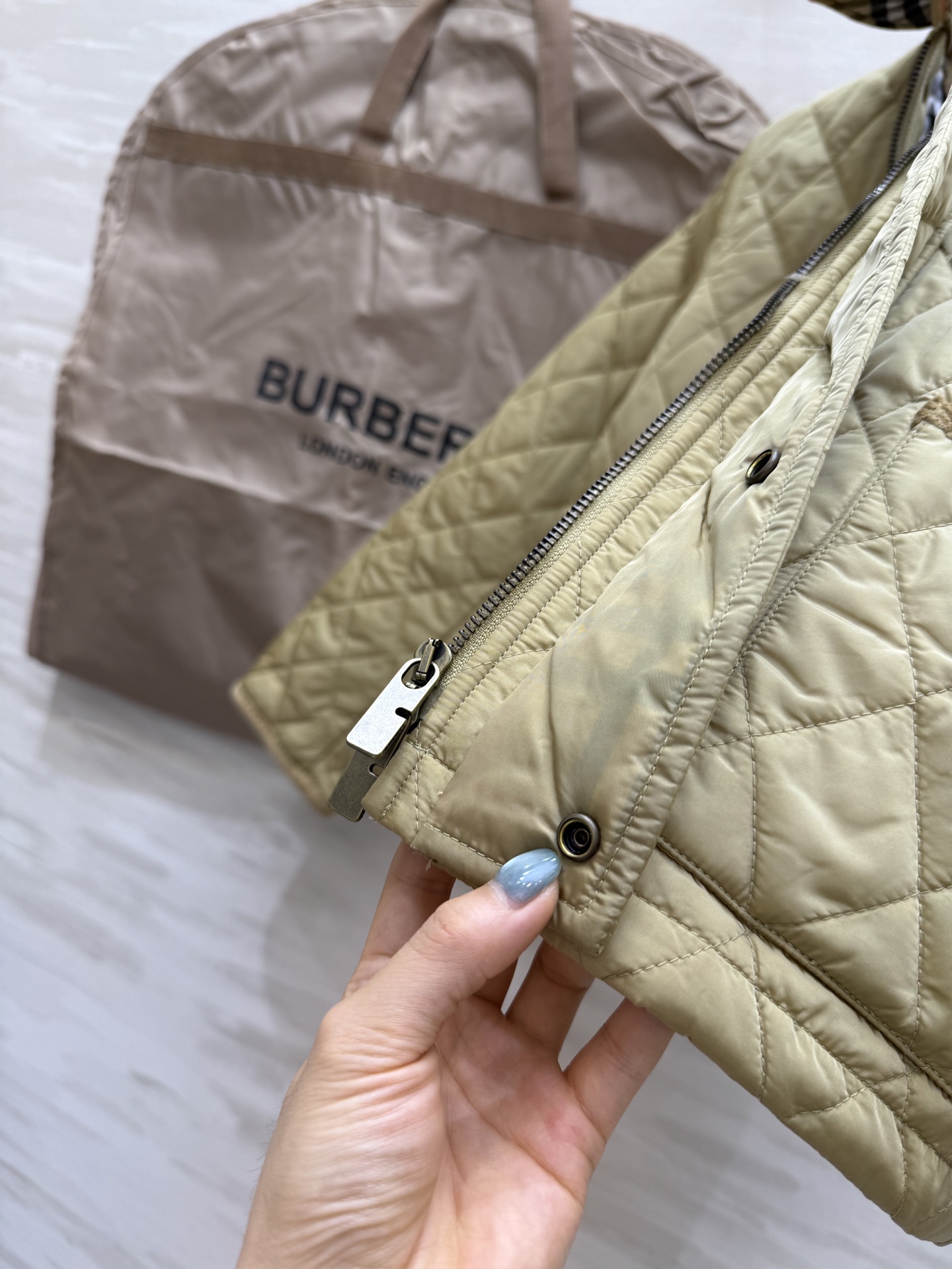#Burberr♡²⁵秋冬新款 菱格棉服 高品质定制 现货首发 size：S/M/L/XL/XXL（M码