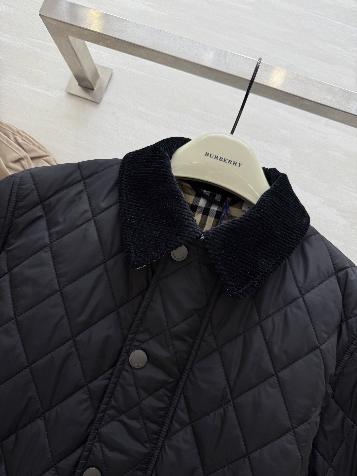 #Burberr♡²⁵秋冬新款 菱格棉服 高品质定制 现货首发 size：S/M/L/XL/XXL（M码