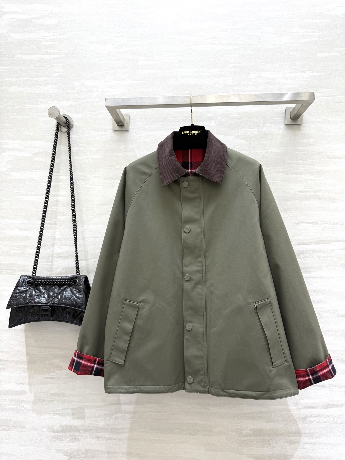 NO:534437,#Loew early autumn new style, double-sided windbreaker jacket, high-quality customization, spot first-time sizeS/M/L (size size 110, length 63),,loewe, jackets & coats,alexander wang19860909#Loew早秋新款 正反双面穿风衣外套 高品质定制 现货首发sizeS/M/L（s码胸围110,衣长63）,,loewe,jackets & coats,alexander wang,Women's clothing