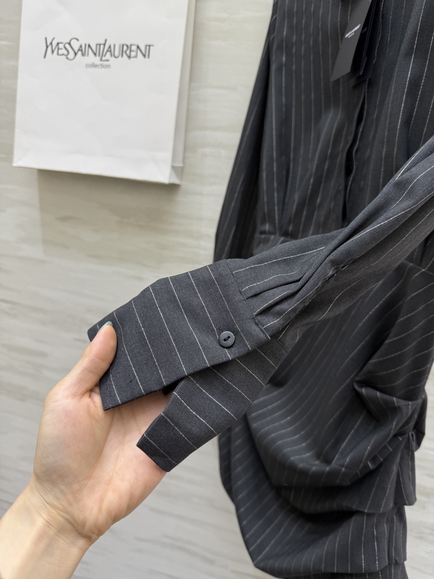 #ysl²⁵秋冬新款 衬衣式连衣裙 高级大气 高品质定制 现货首发size：S/M/L/XL（s码肩宽：