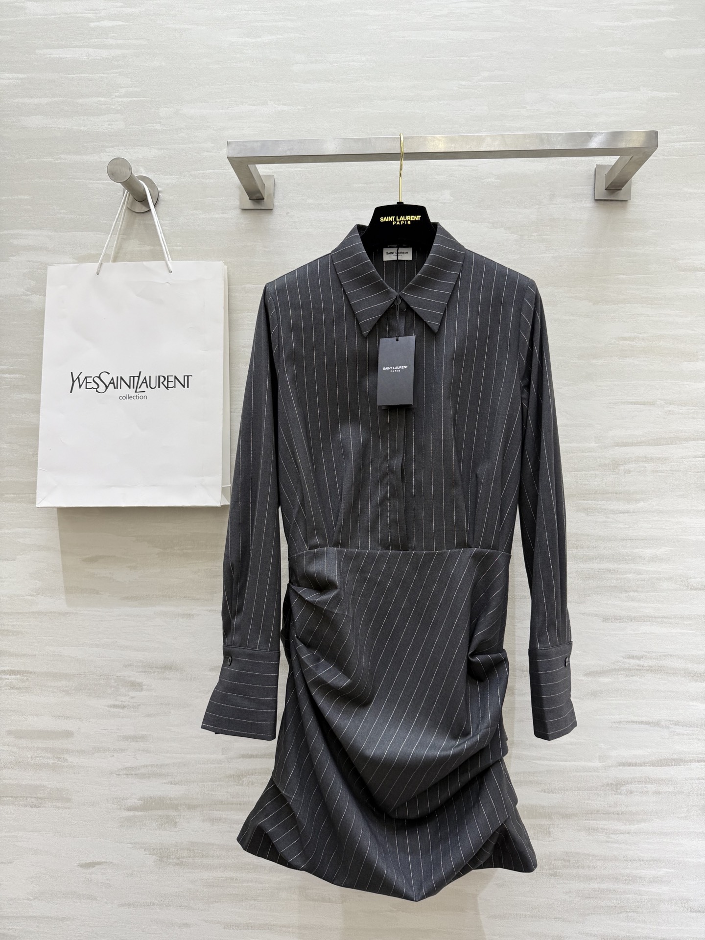 #ysl²⁵秋冬新款 衬衣式连衣裙 高级大气 高品质定制 现货首发size：S/M/L/XL（s码肩宽：