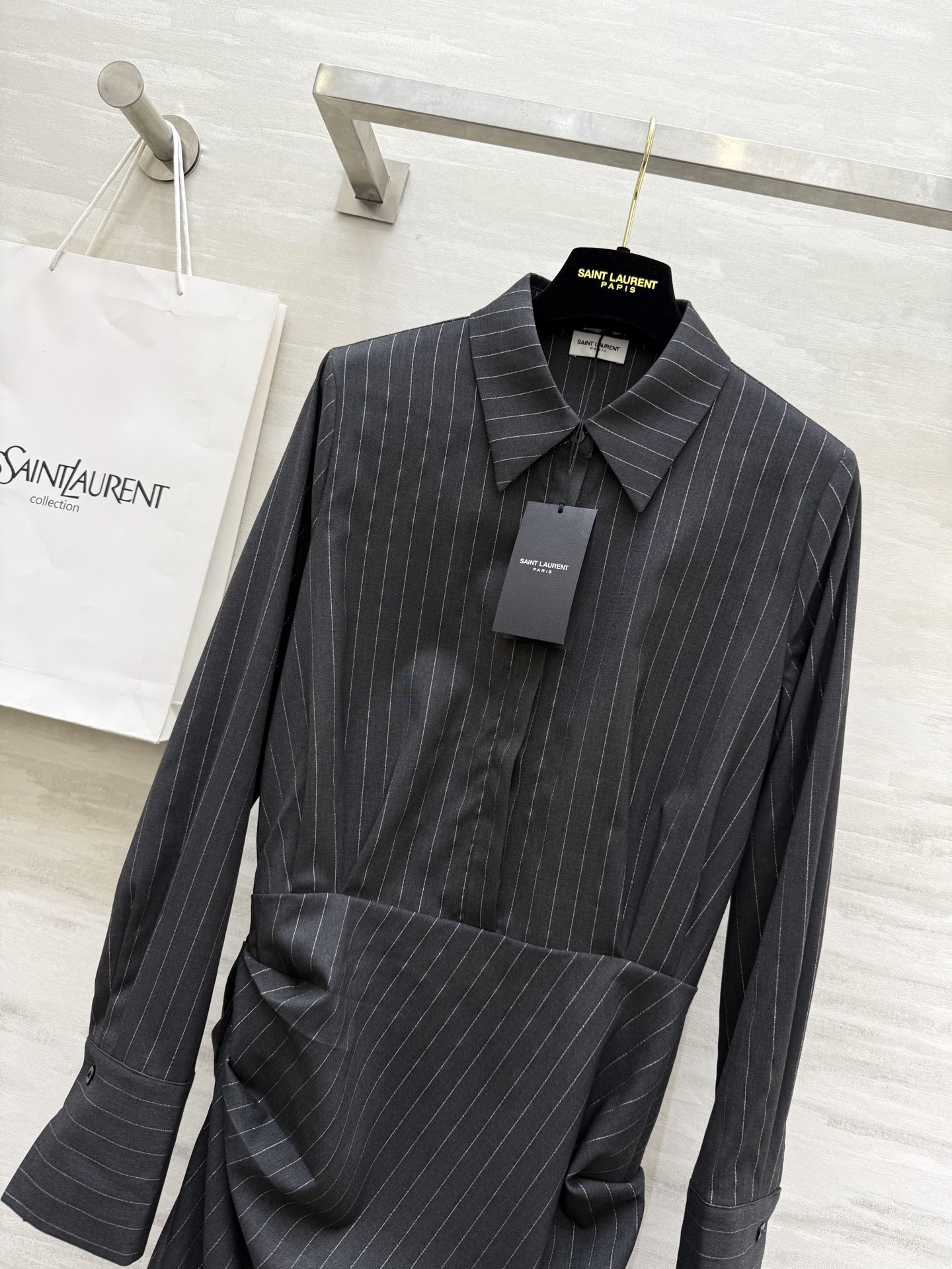 #ysl²⁵秋冬新款 衬衣式连衣裙 高级大气 高品质定制 现货首发size：S/M/L/XL（s码肩宽：