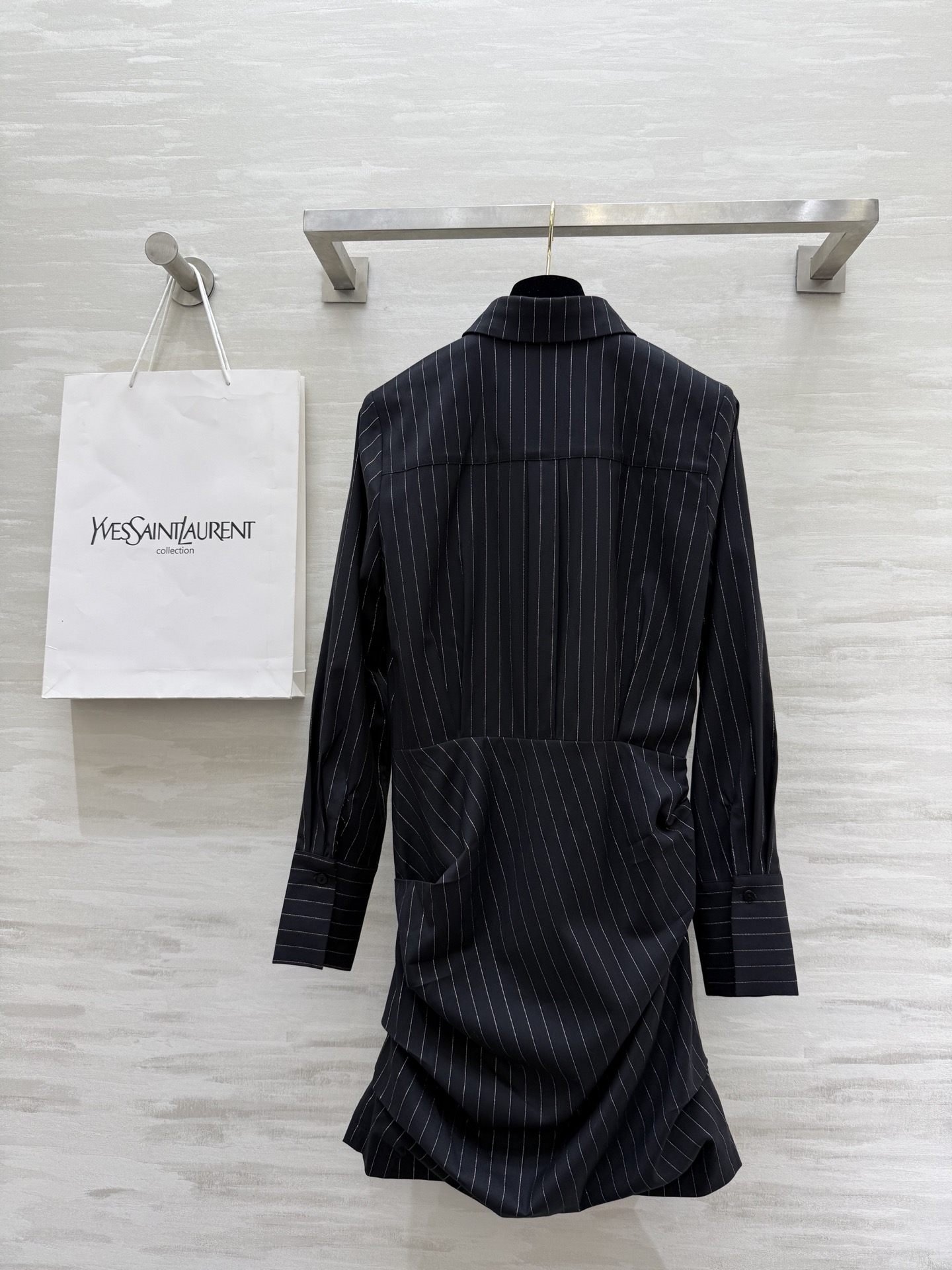 #ysl²⁵秋冬新款 衬衣式连衣裙 高级大气 高品质定制 现货首发size：S/M/L/XL（s码肩宽：