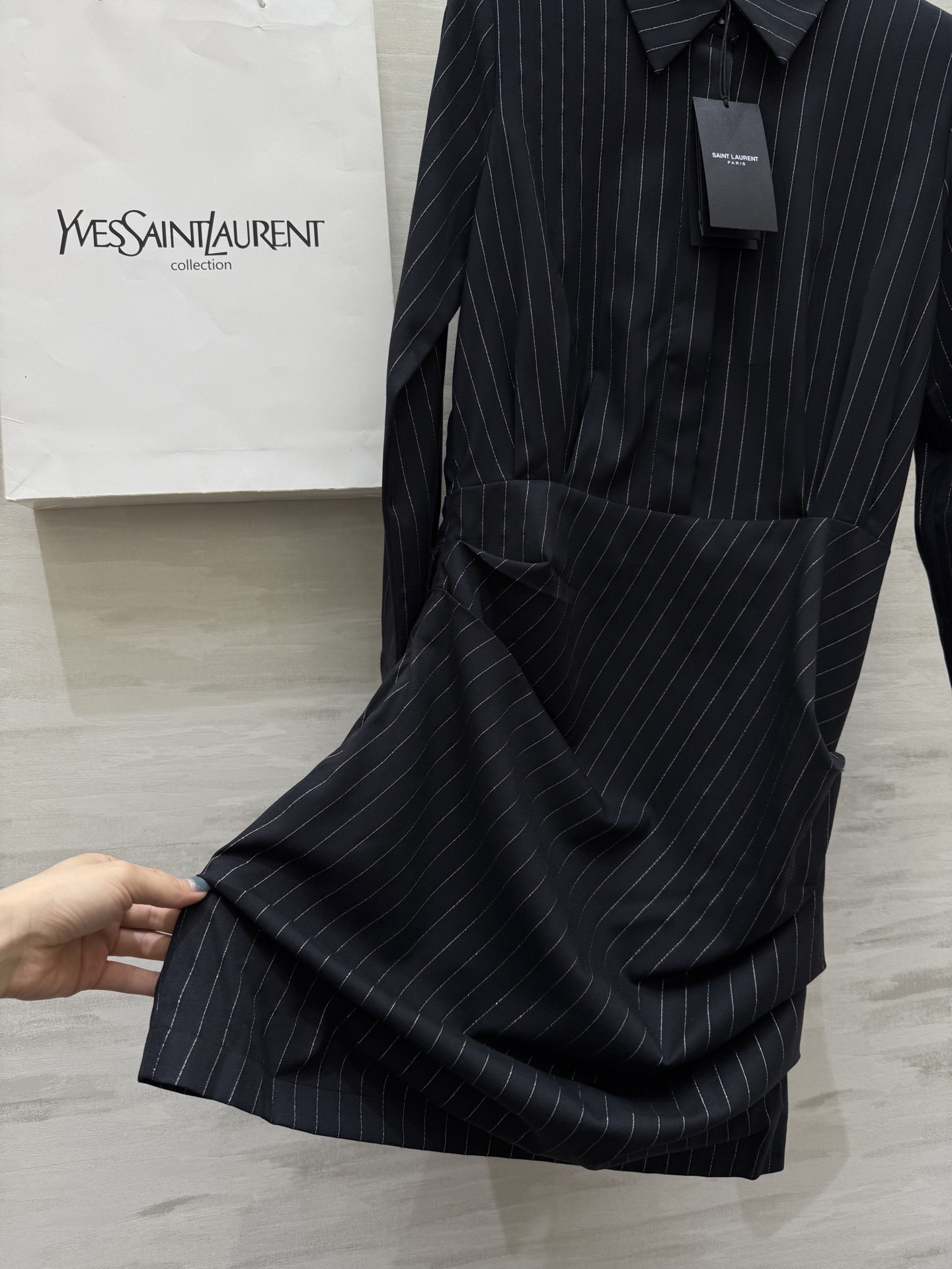 #ysl²⁵秋冬新款 衬衣式连衣裙 高级大气 高品质定制 现货首发size：S/M/L/XL（s码肩宽：