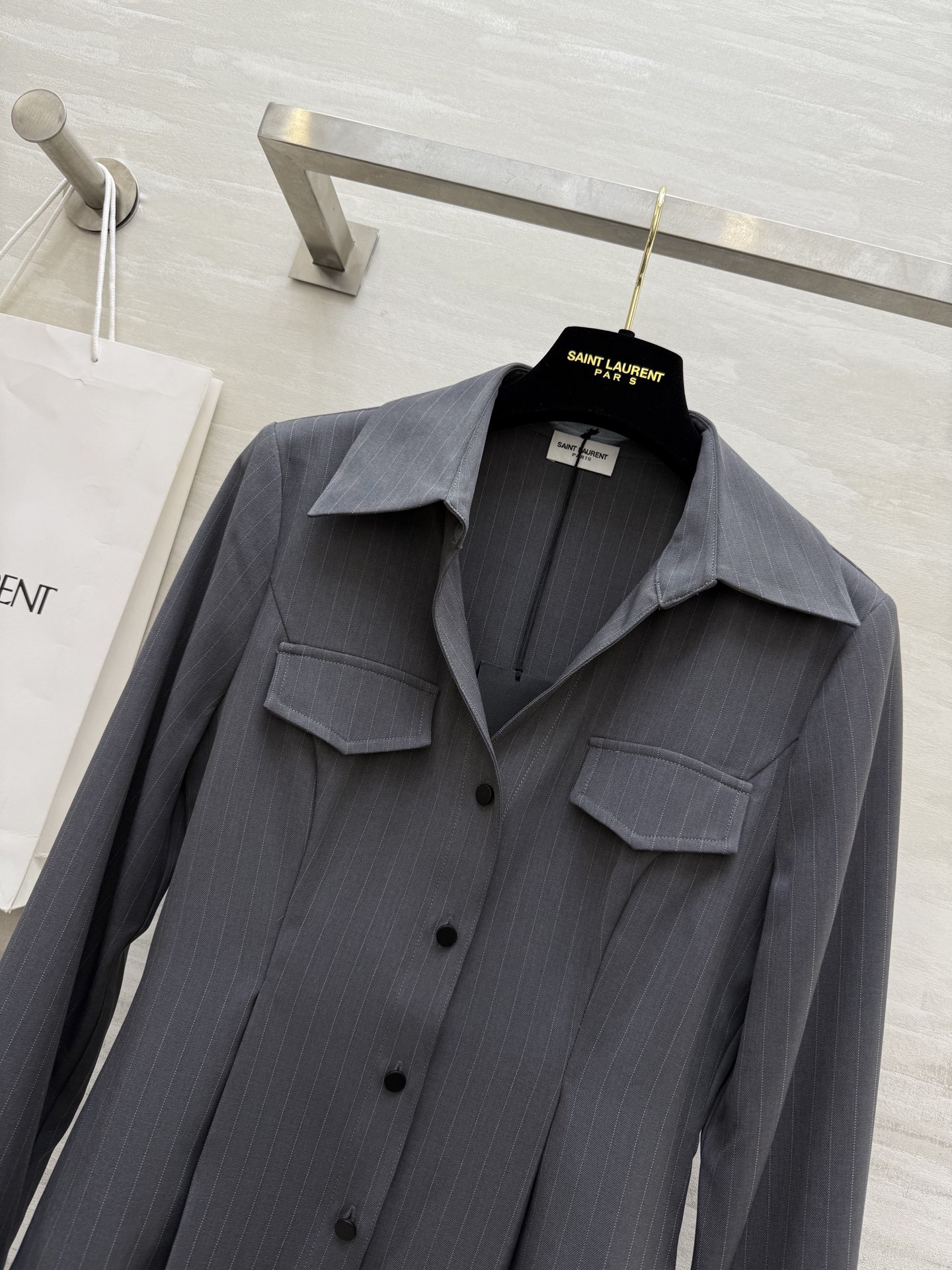 #ysl²⁵早秋新款 人棉条纹收腰衬衣 高品质定制 现货首发size：S/M/L/XL（M码肩宽：37，