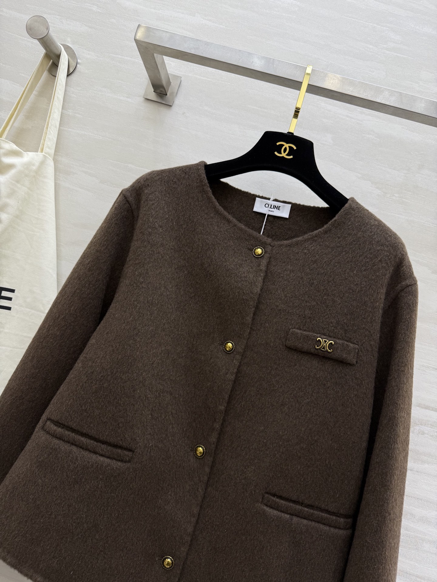 #Celin♡²⁵秋冬新款 凯旋门金扣 羊毛羊绒外套90%澳毛10%羊绒 学院风小圆领 双口袋 宽松版型