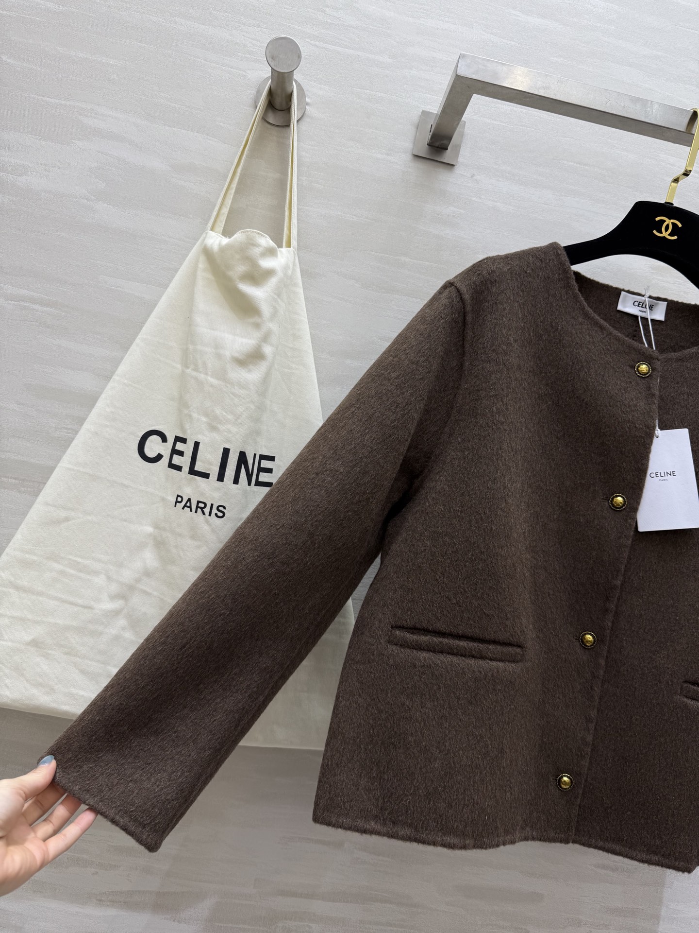 #Celin♡²⁵秋冬新款 凯旋门金扣 羊毛羊绒外套90%澳毛10%羊绒 学院风小圆领 双口袋 宽松版型