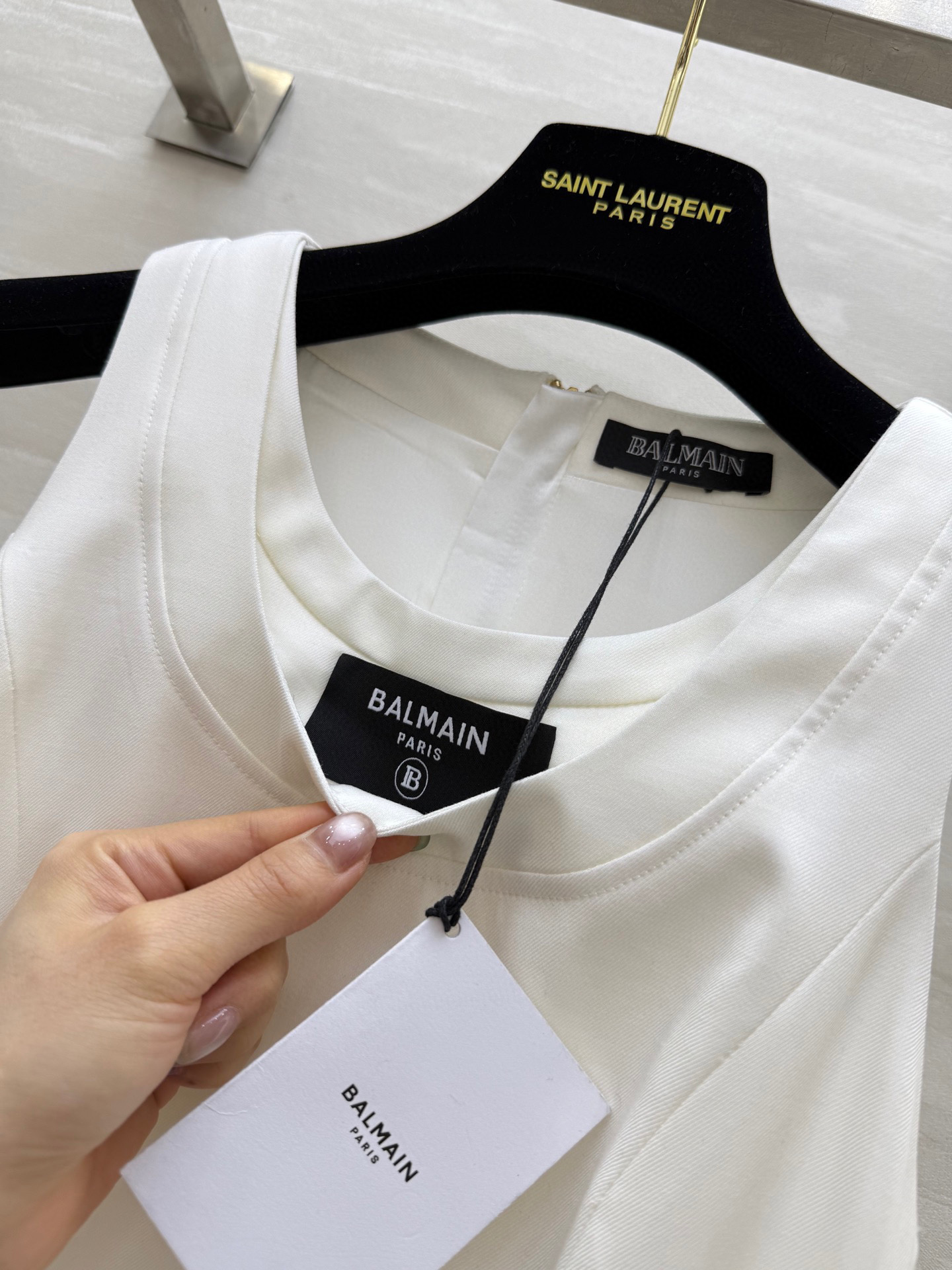 #Balmai♡²⁵ss新品 强烈推荐 甜心教主王心凌同款 徽标装饰无袖连衣裙 很显时髦感又拒绝撞款的一