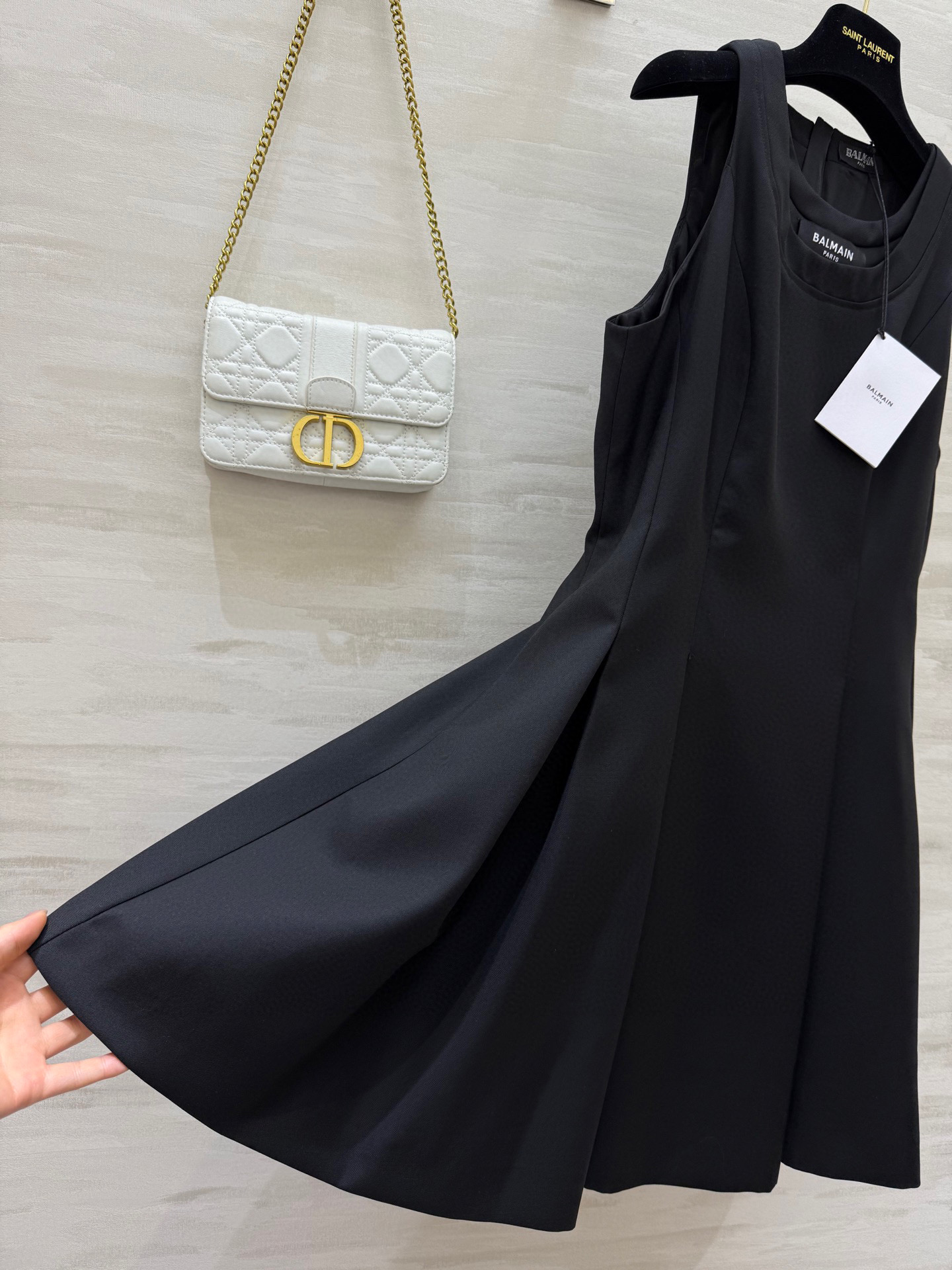 #Balmai♡²⁵ss新品 强烈推荐 甜心教主王心凌同款 徽标装饰无袖连衣裙 很显时髦感又拒绝撞款的一