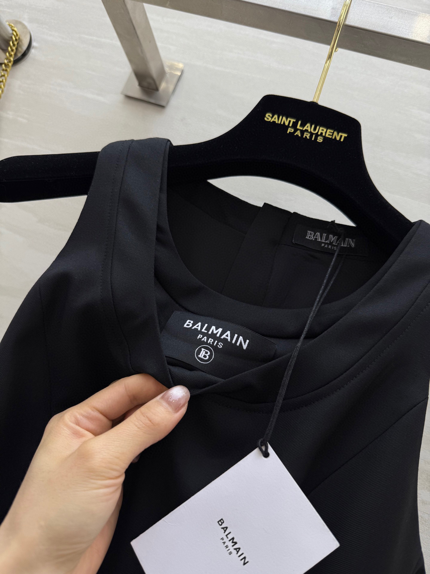 #Balmai♡²⁵ss新品 强烈推荐 甜心教主王心凌同款 徽标装饰无袖连衣裙 很显时髦感又拒绝撞款的一