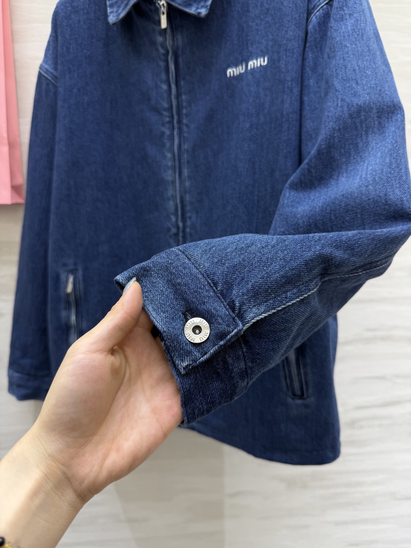 #Miumi♡²⁵秋冬新款 保暖牛仔夹克外套 高品质定制 现货首发size：S/M/L（s码肩宽：53，